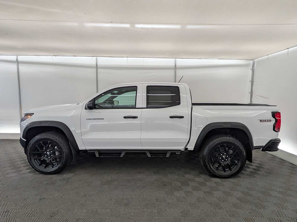 Used 2024 Chevrolet Colorado Trail Boss Truck Crew Cab
