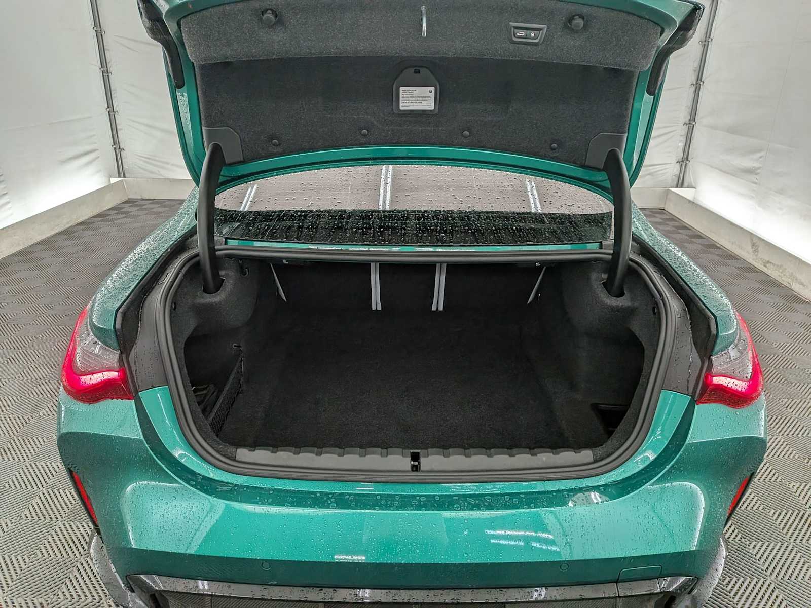 Thumbnail: 2024 BMW M4 - 33