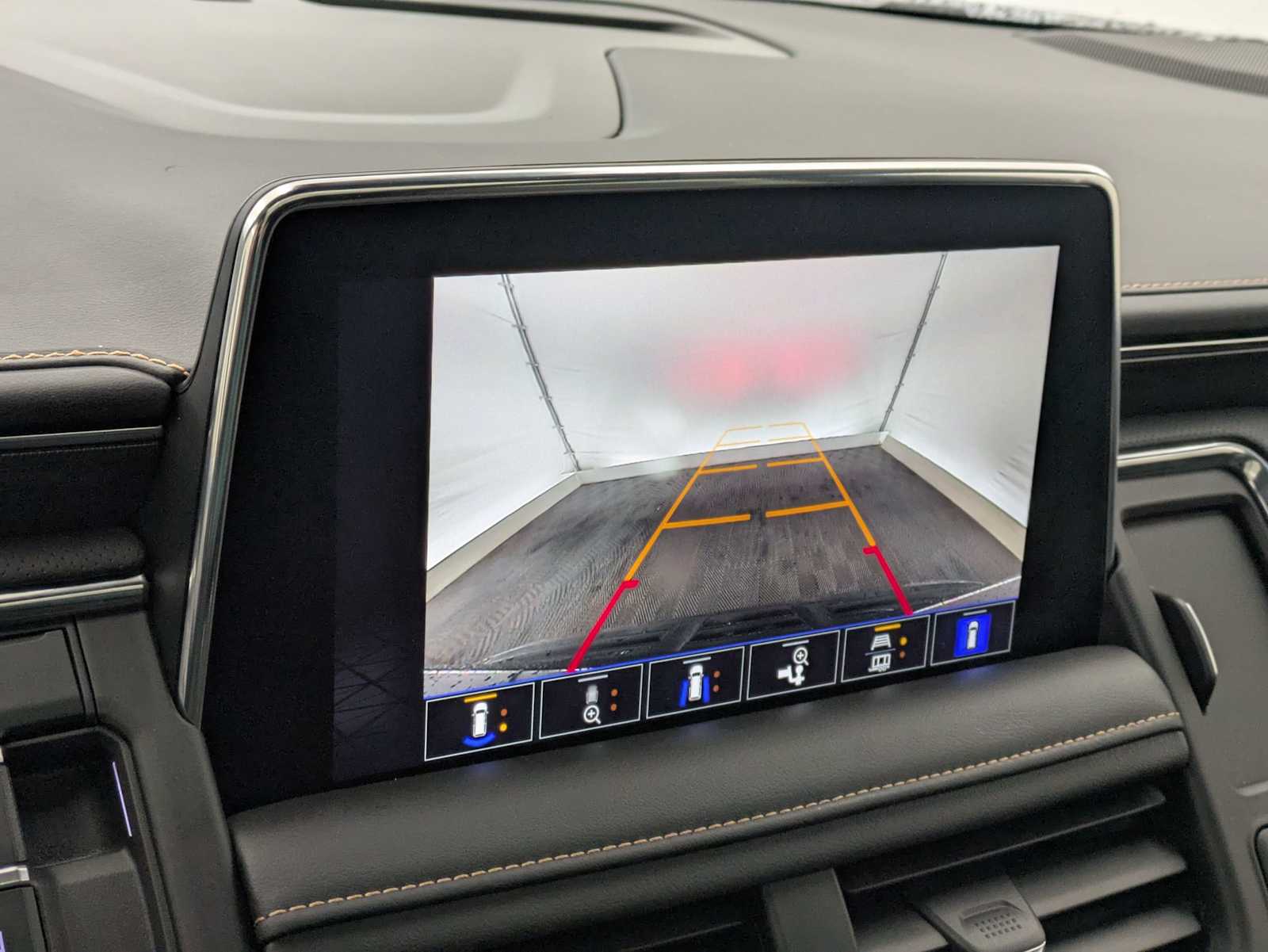 Thumbnail: 2024 GMC Yukon - 30