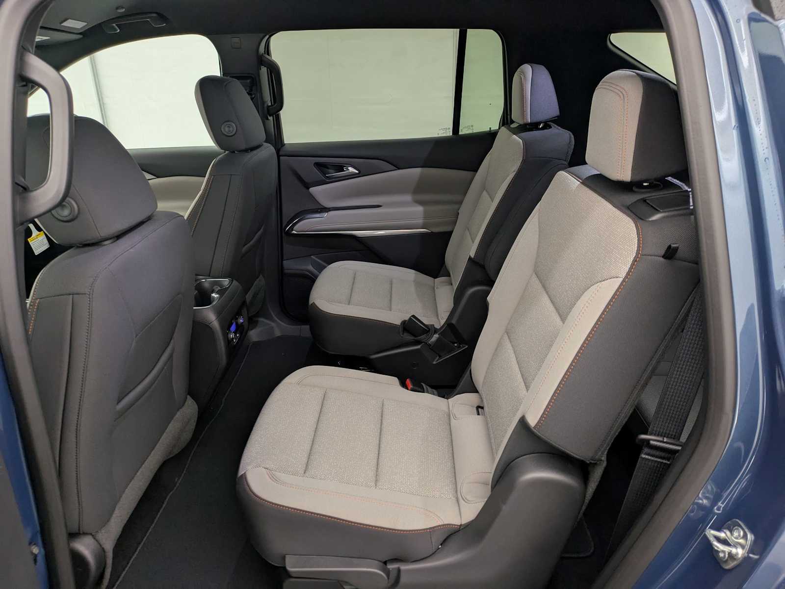2025 Chevrolet Traverse LT 19