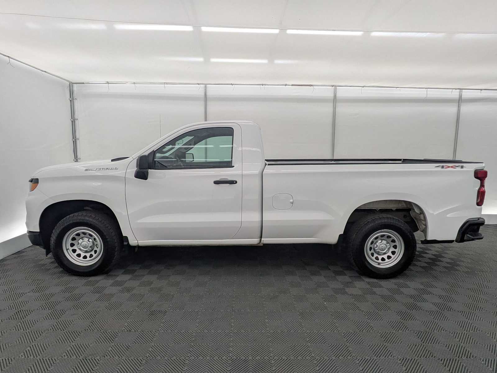 Thumbnail: 2023 Chevrolet Silverado 1500 - 3