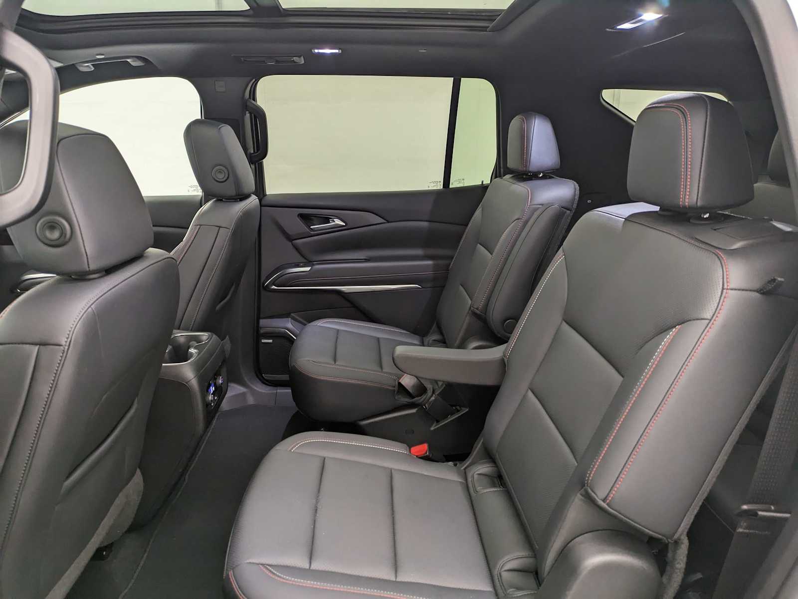 Thumbnail: 2024 Chevrolet Traverse - 21