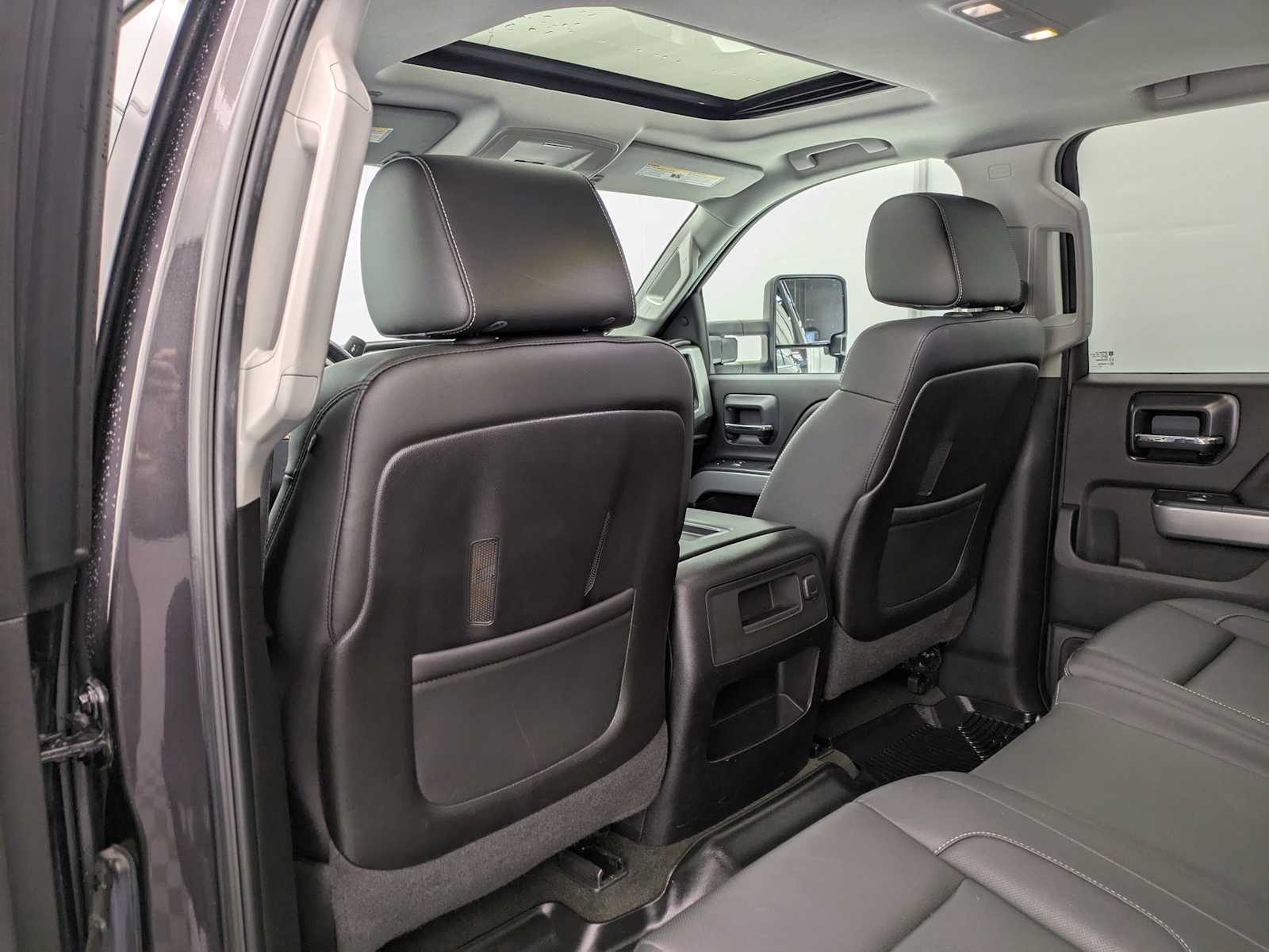 Thumbnail: 2015 Chevrolet Silverado 1500 - 20