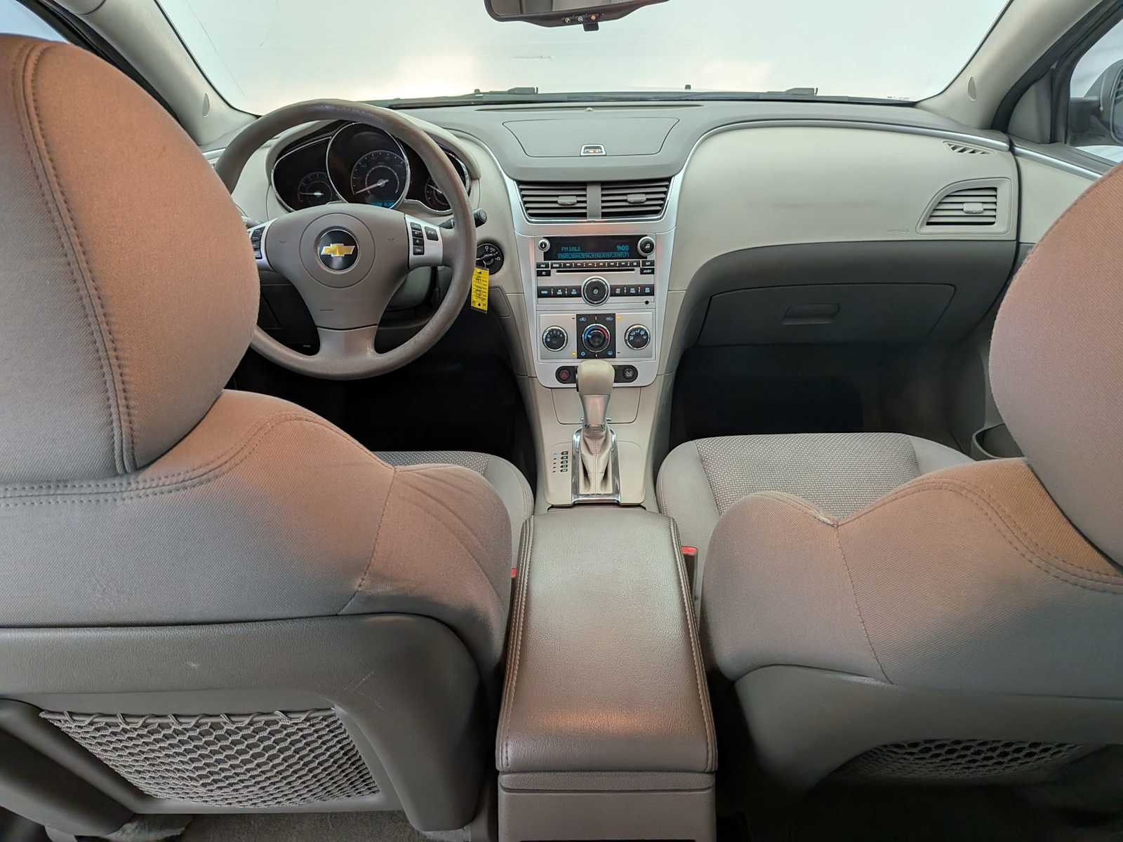 Thumbnail: 2011 Chevrolet Malibu - 15