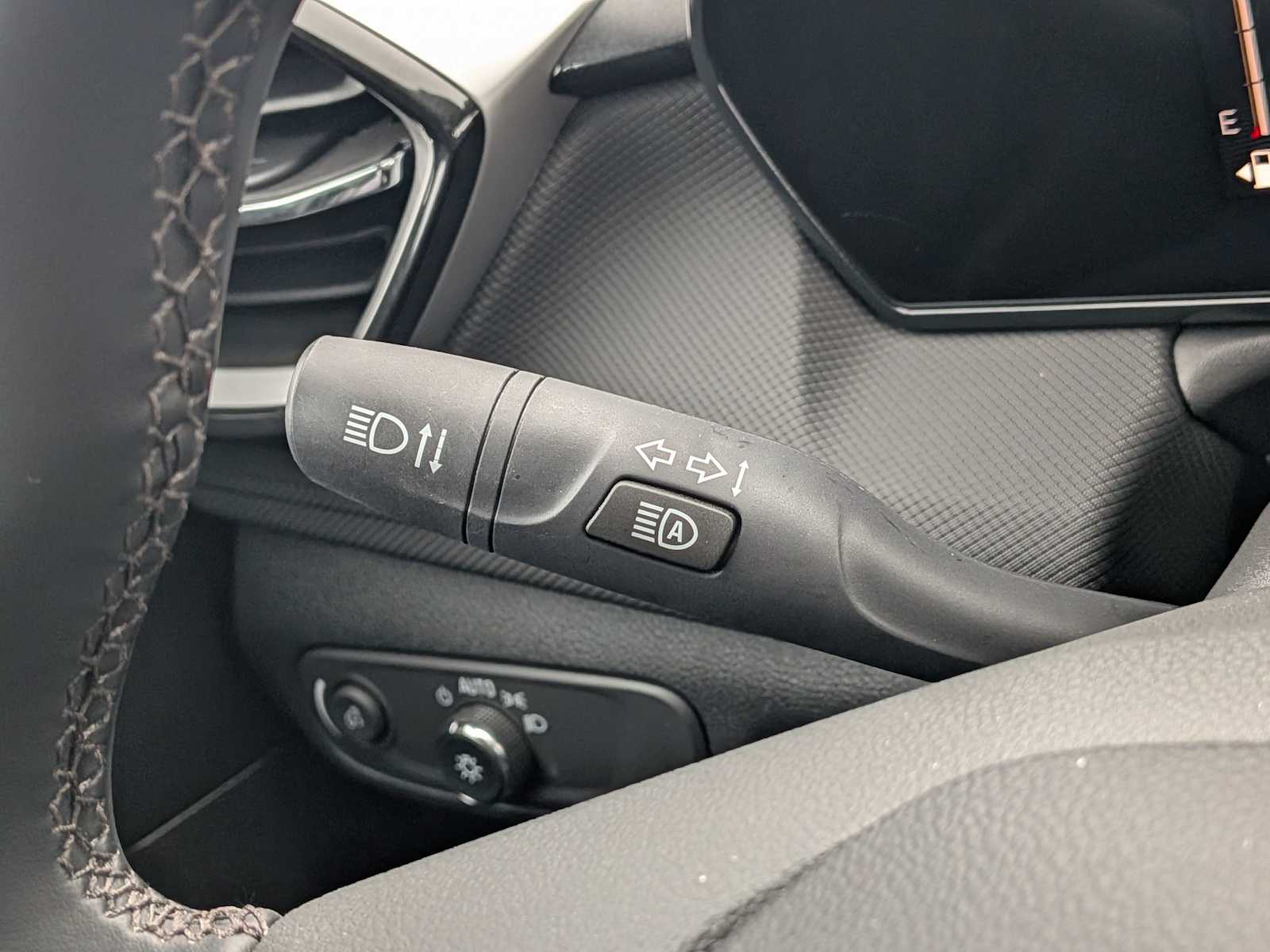 Thumbnail: 2025 Chevrolet TrailBlazer - 27