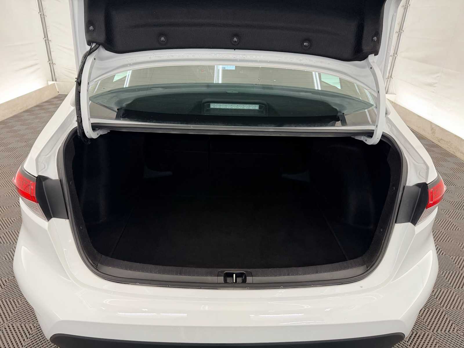 Thumbnail: 2024 Toyota Corolla - 33