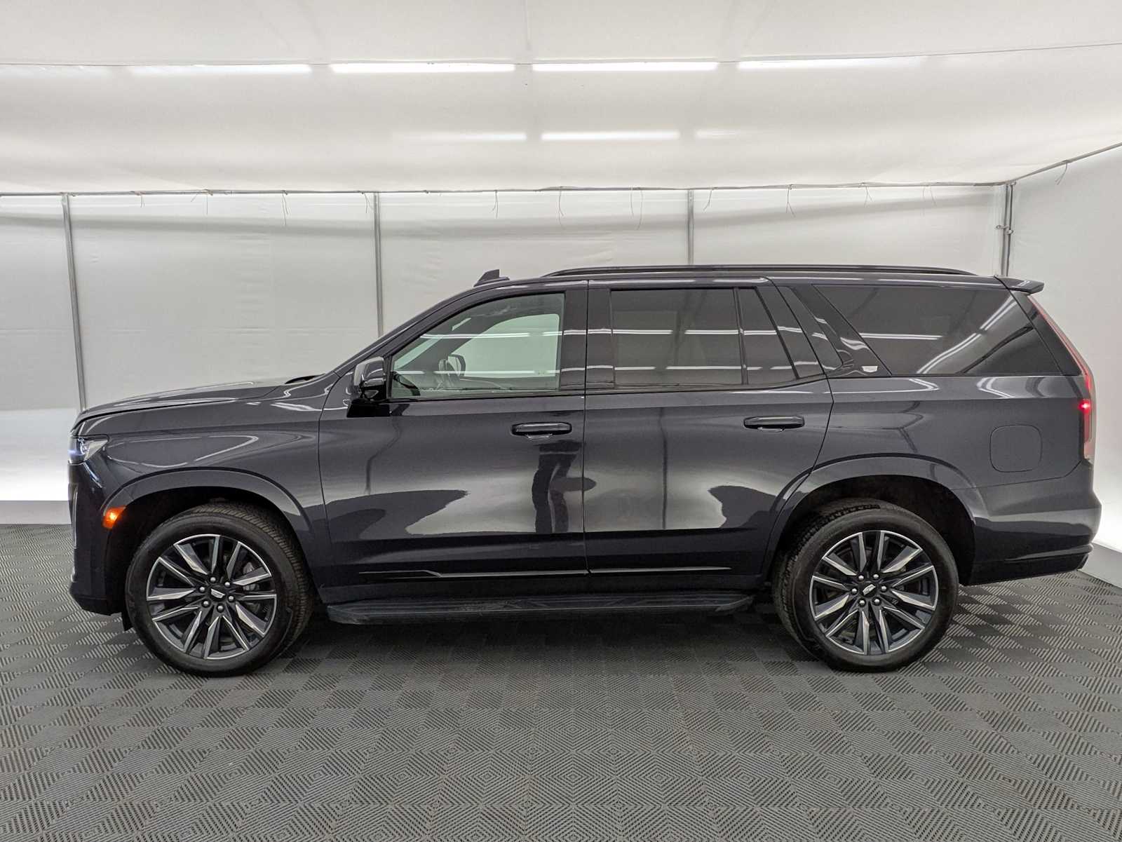 Thumbnail: 2023 Cadillac Escalade - 3