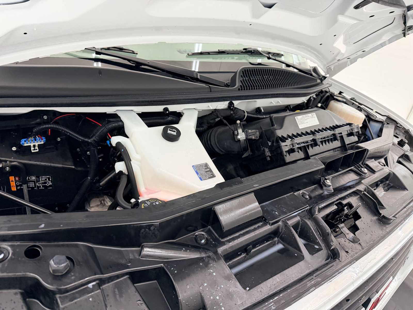 Thumbnail: 2024 GMC Savana - 13