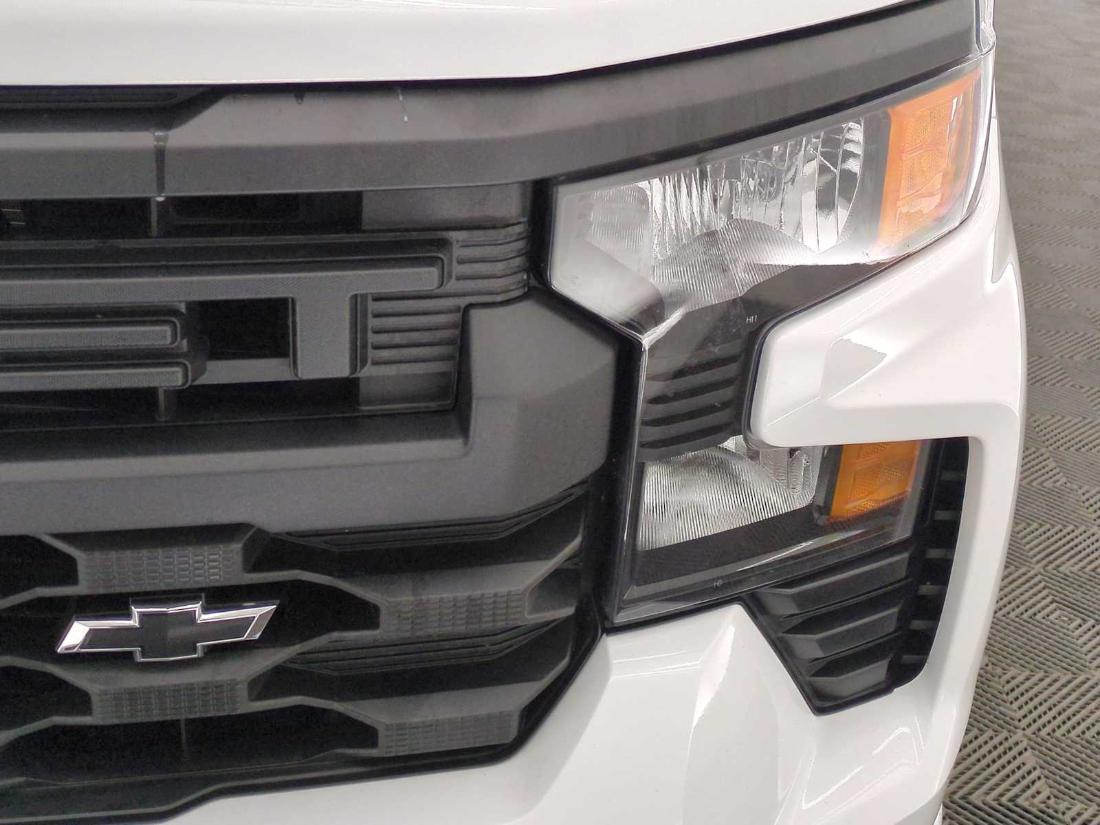 Thumbnail: 2025 Chevrolet Silverado 1500 - 10