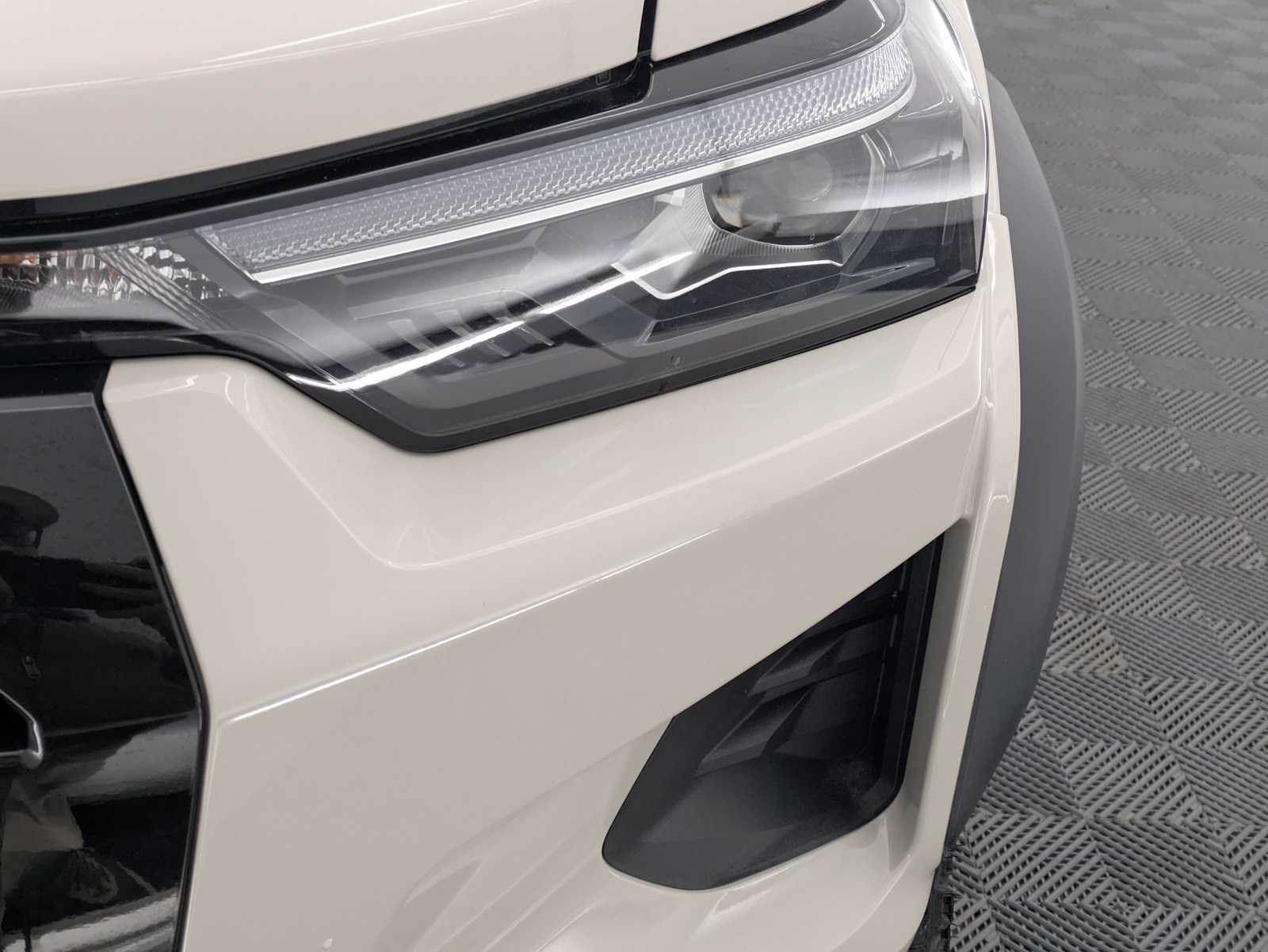 Thumbnail: 2026 Chevrolet Colorado - 10