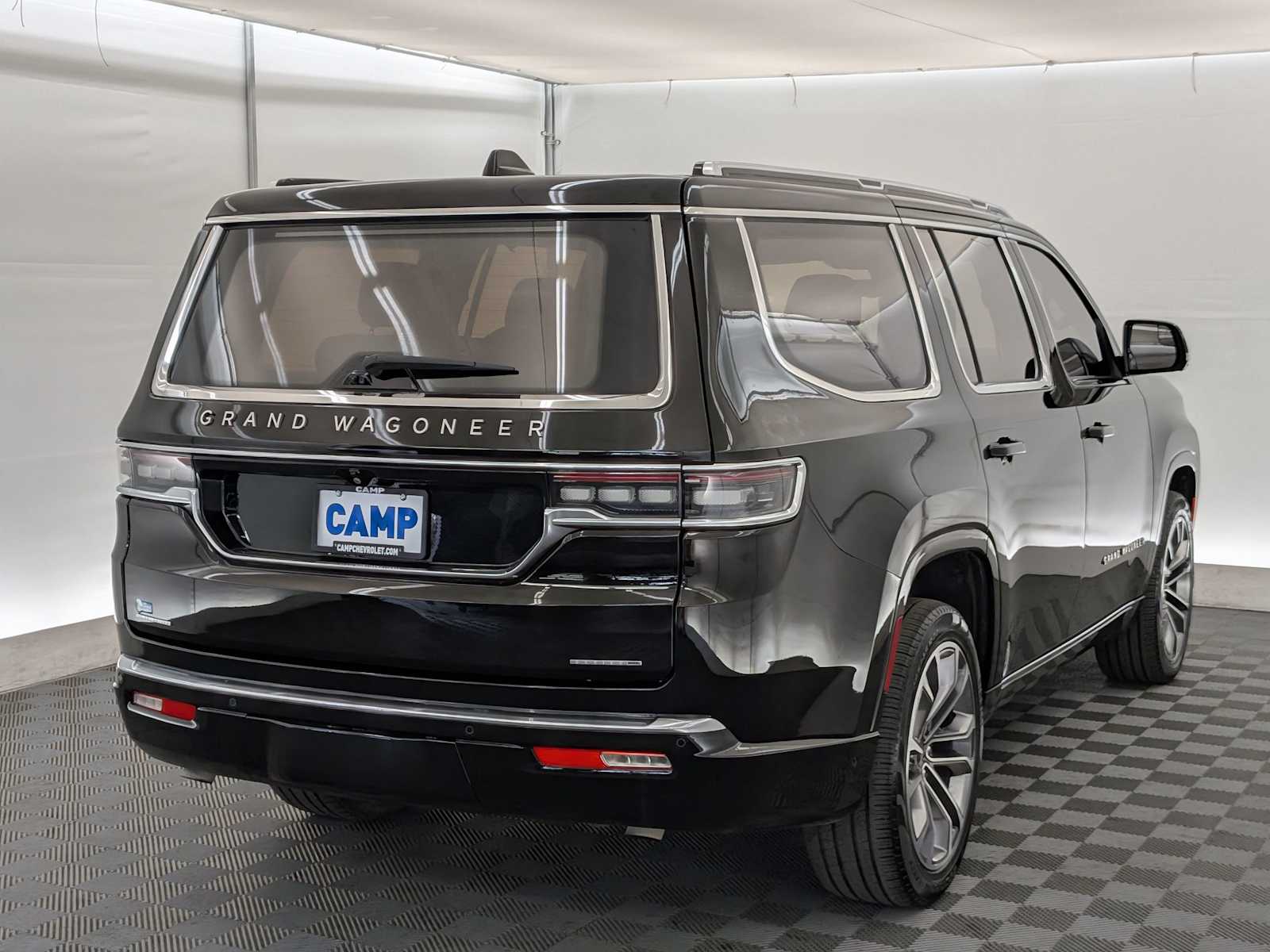 Thumbnail: 2023 Jeep Grand Wagoneer - 6