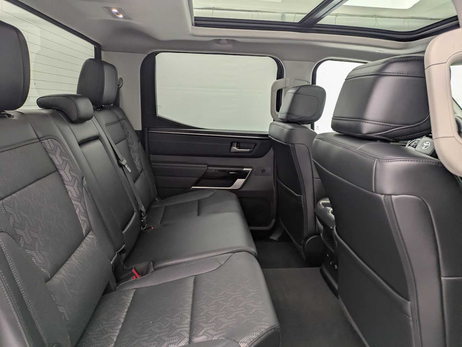 Thumbnail: 2024 Toyota Tundra - 23