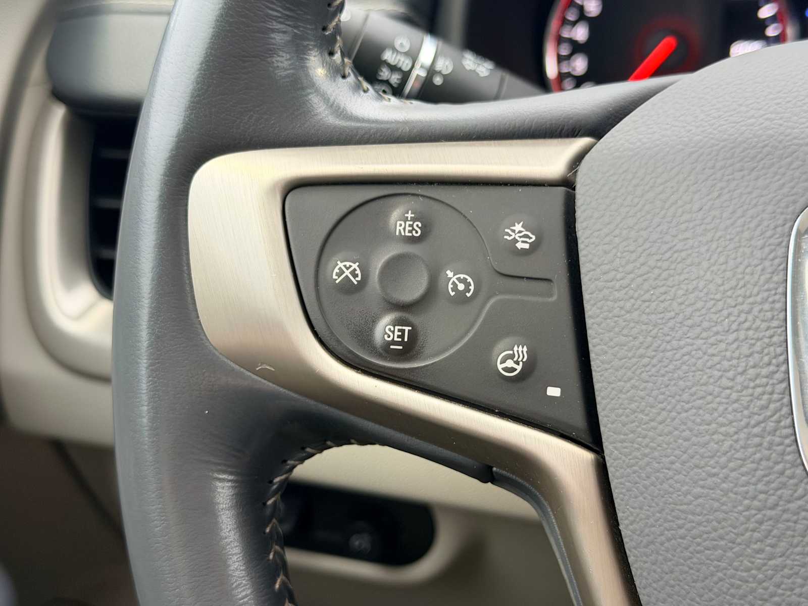 Thumbnail: 2022 GMC Terrain - 25