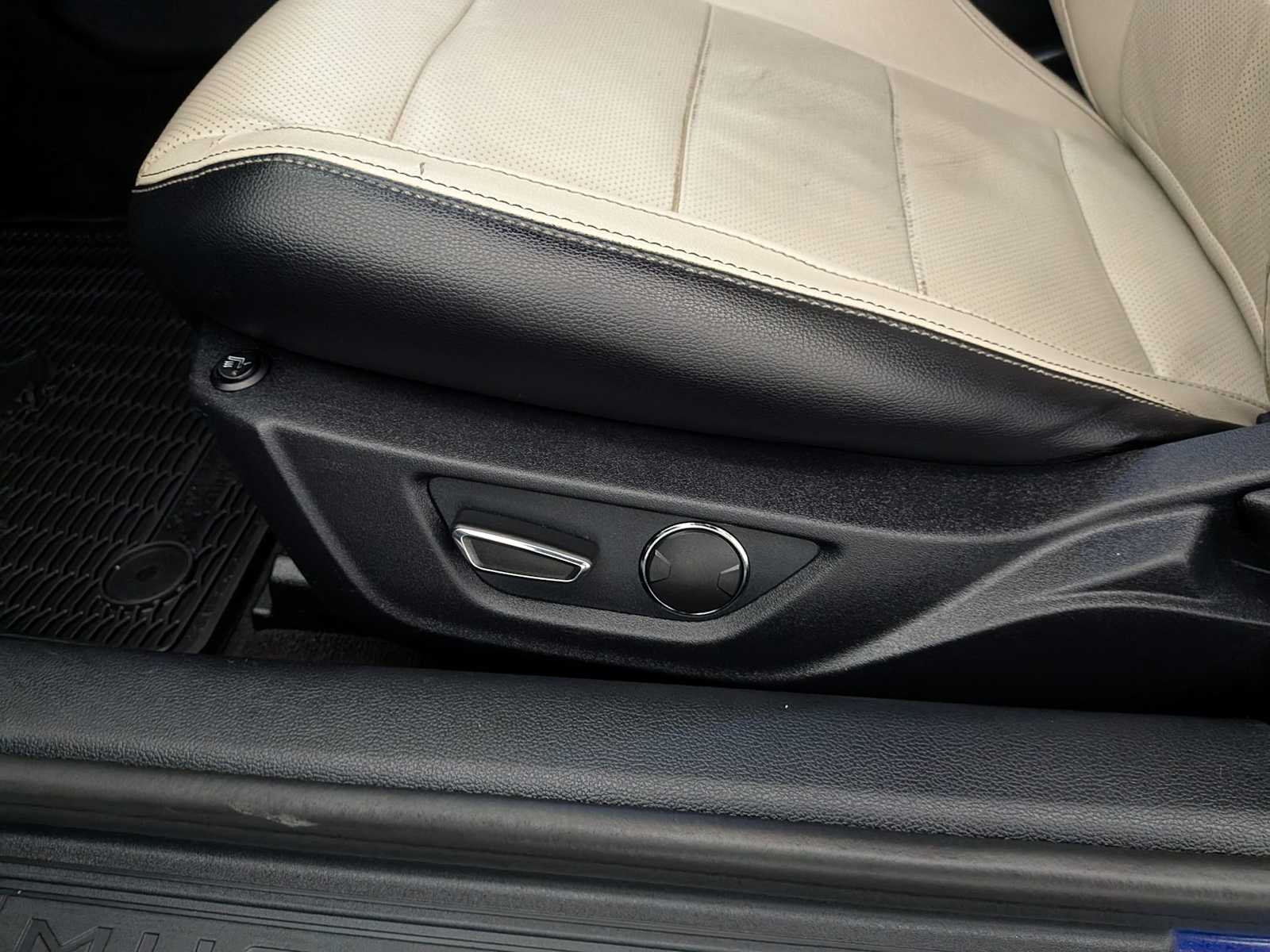 Thumbnail: 2016 Ford Mustang - 16