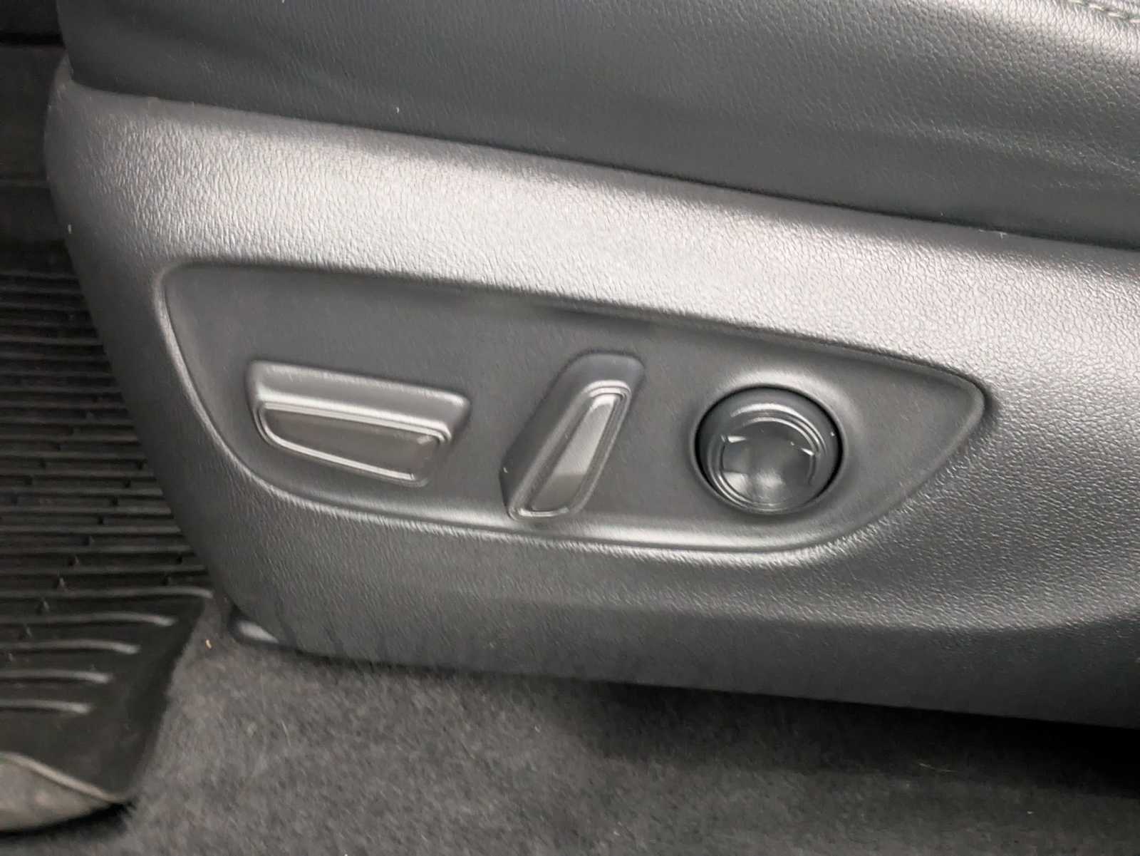 Thumbnail: 2024 Toyota Grand Highlander - 18