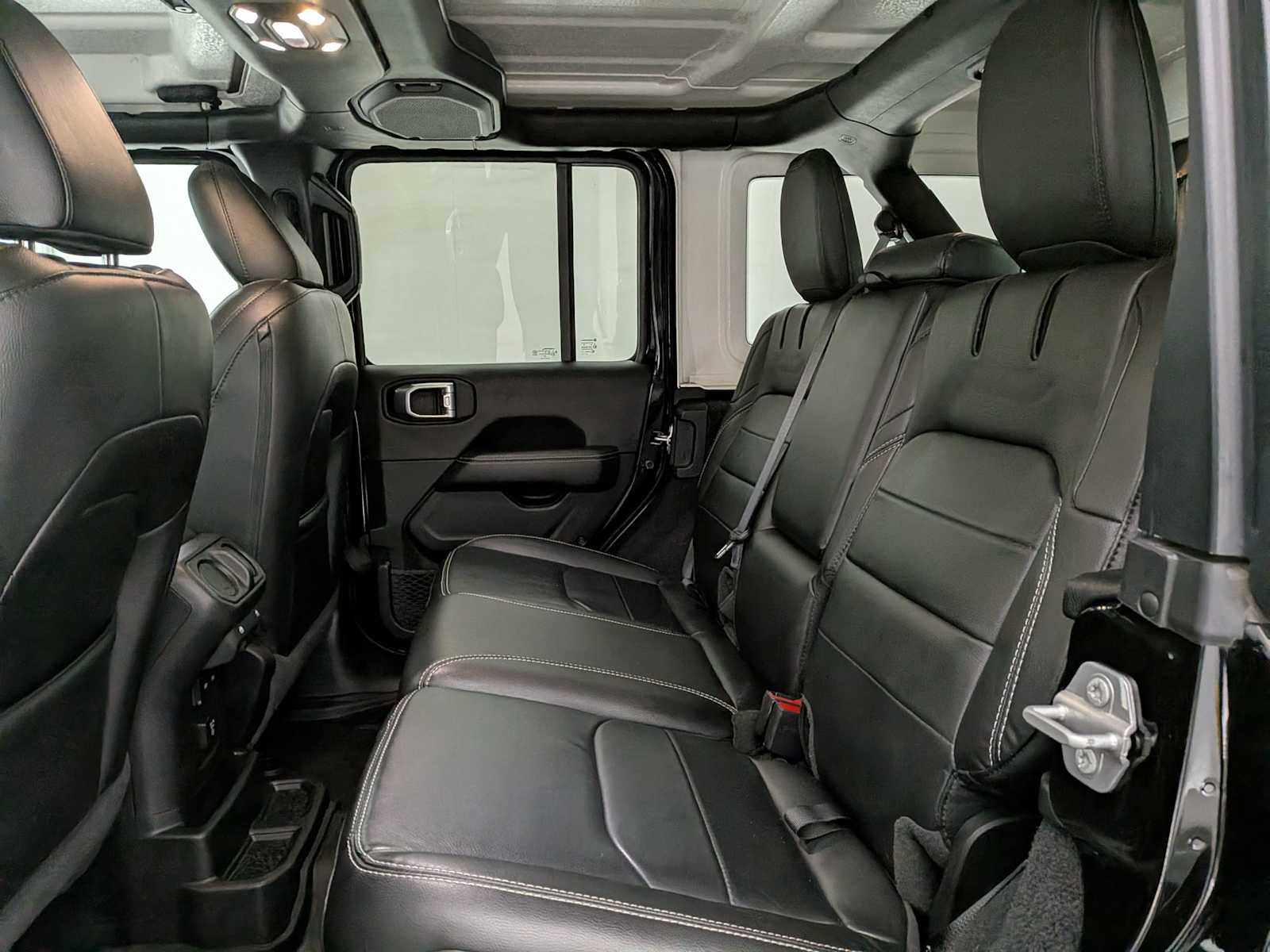 Thumbnail: 2023 Jeep Wrangler - 20