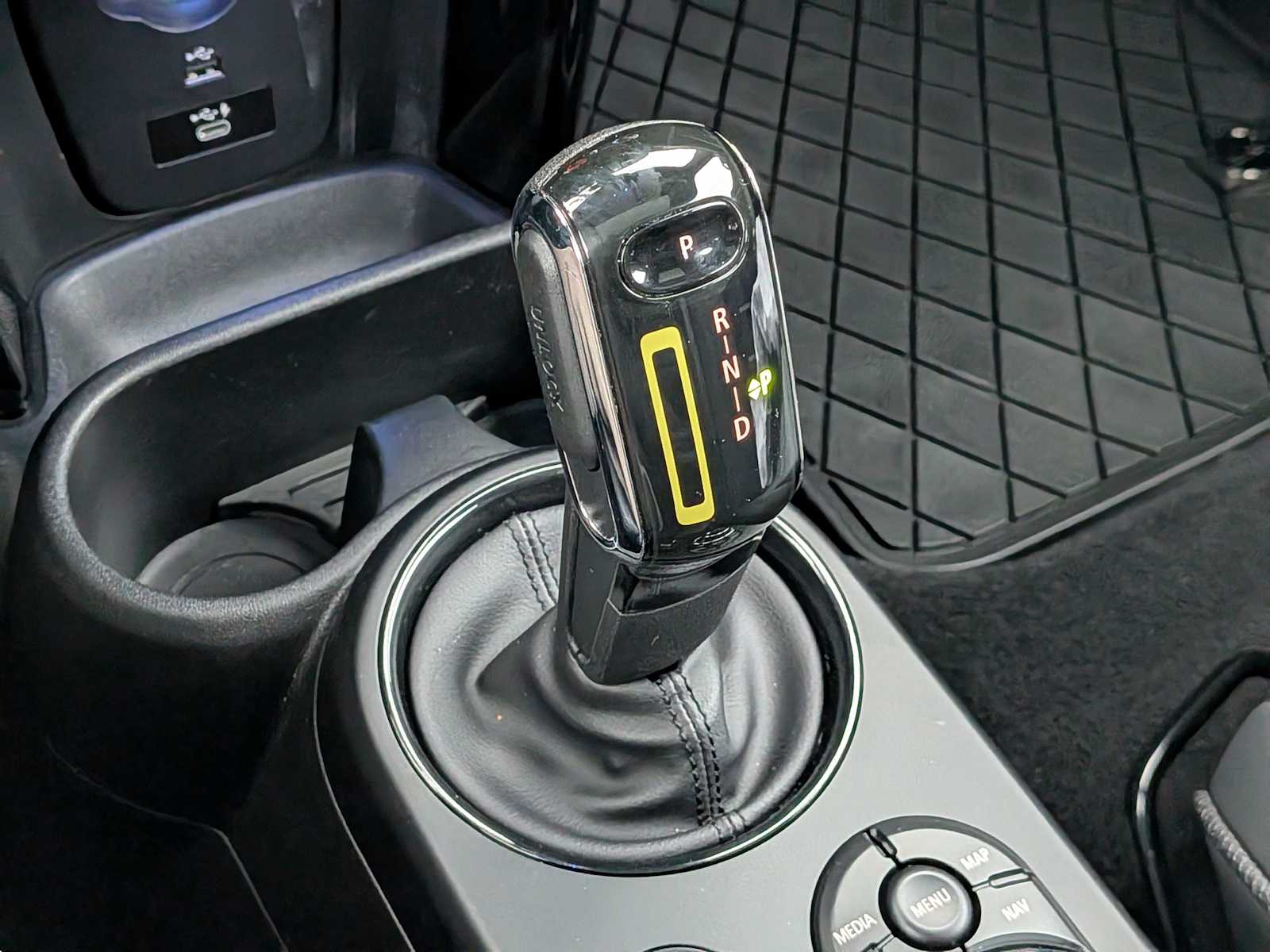 Thumbnail: 2022 MINI Cooper Hardtop - 30