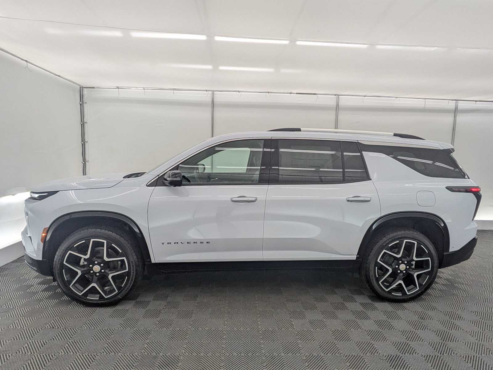 Thumbnail: 2026 Chevrolet Traverse - 2