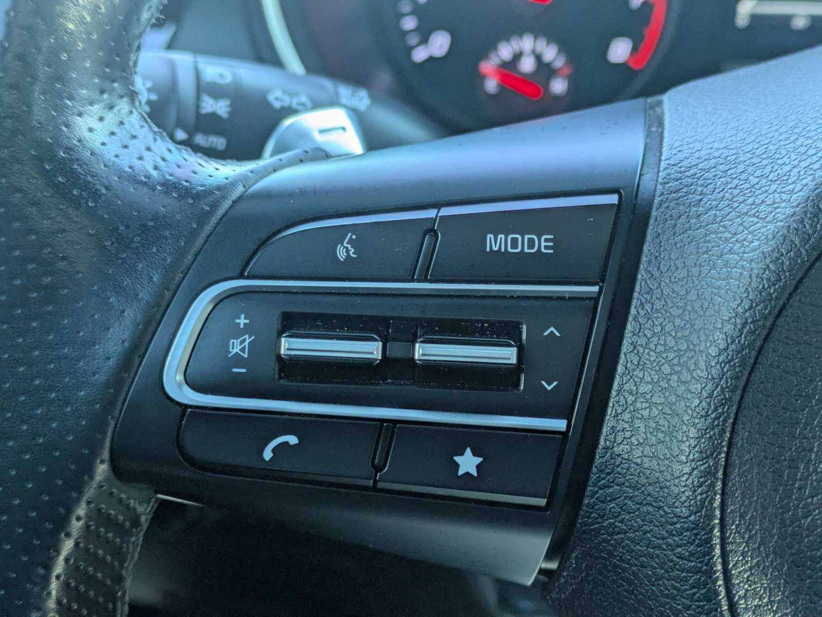 Thumbnail: 2022 Kia Stinger - 23