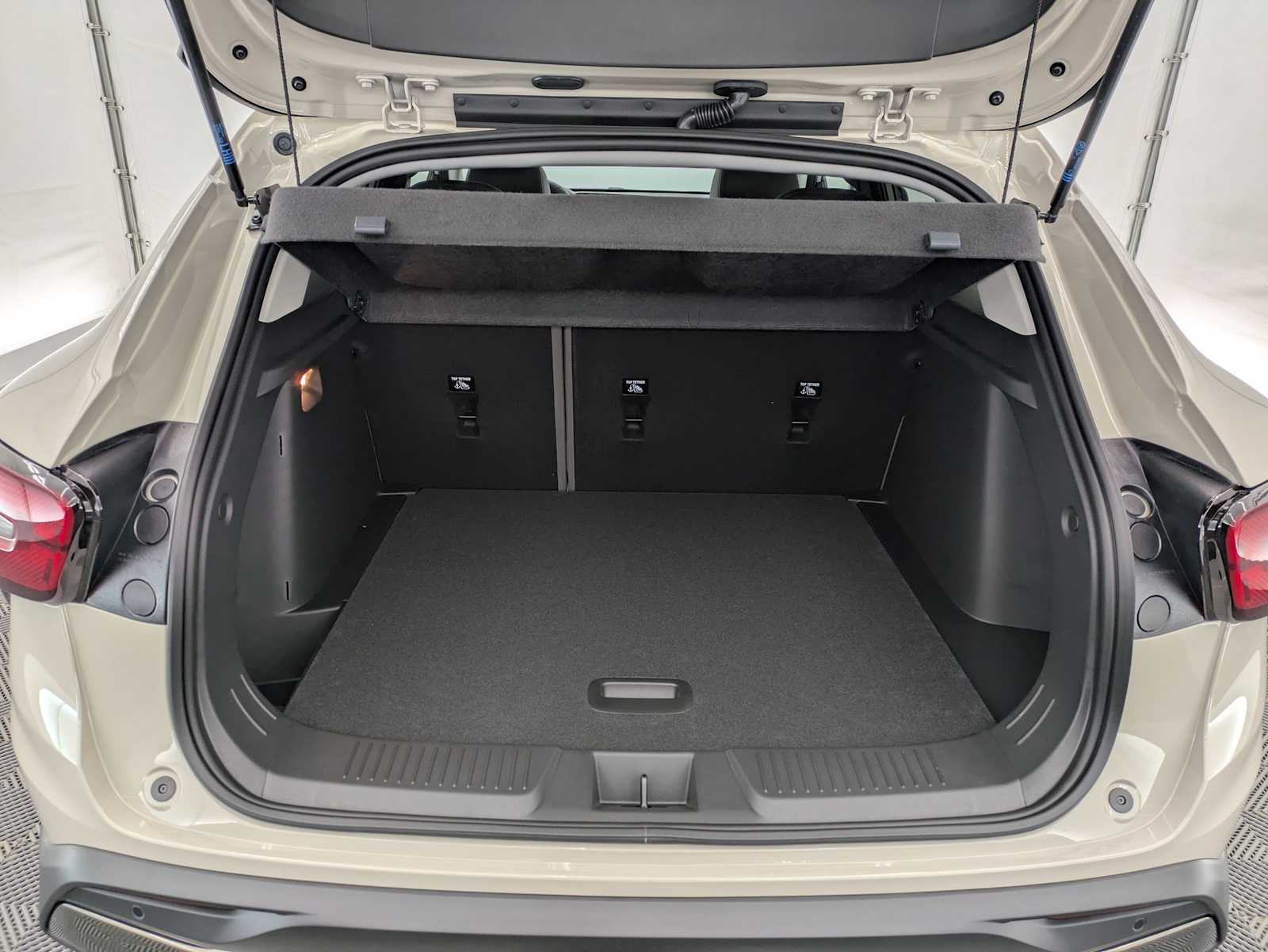 Thumbnail: 2026 Chevrolet Trax - 33