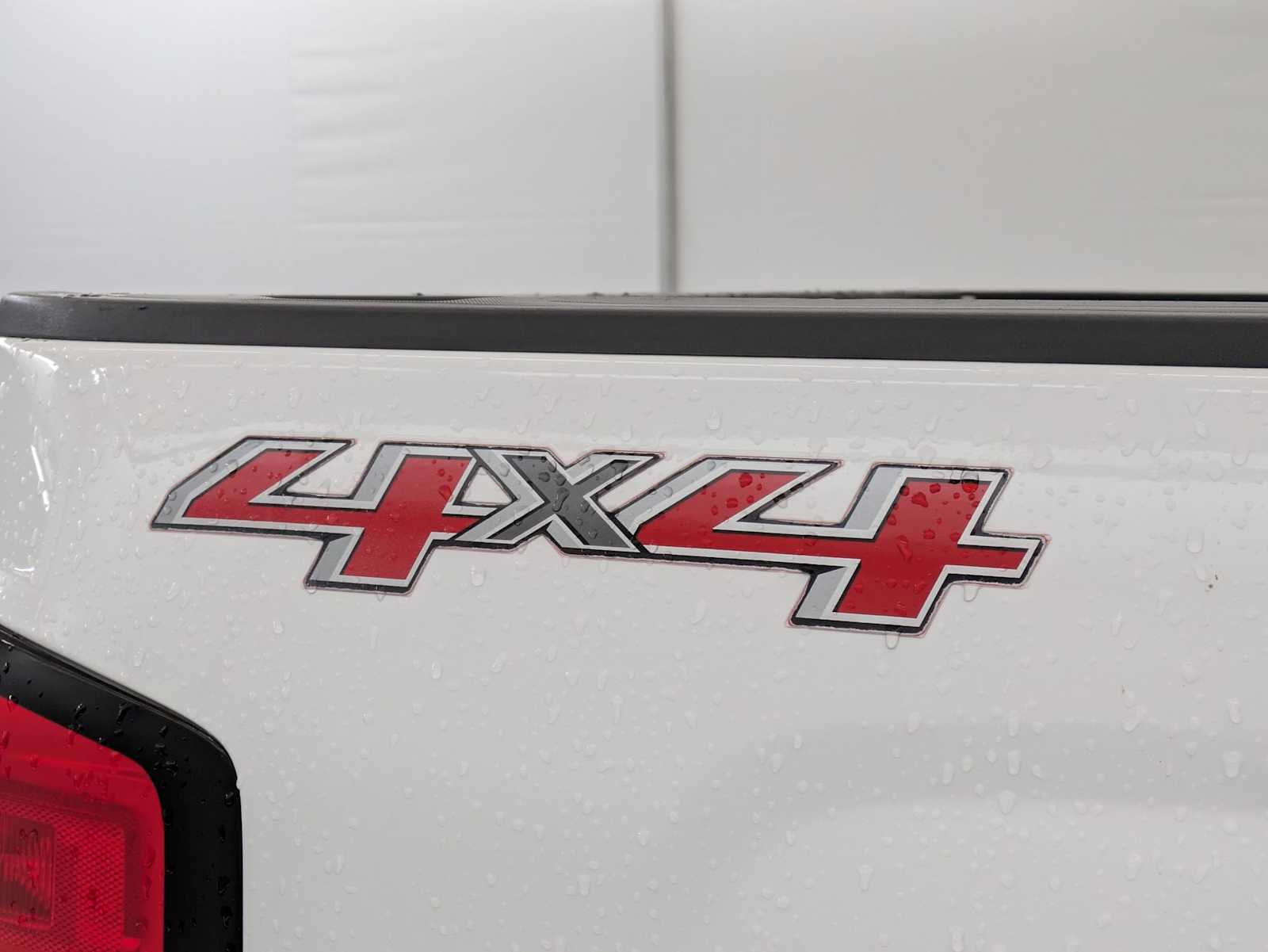 Thumbnail: 2016 Chevrolet Silverado 2500 - 14