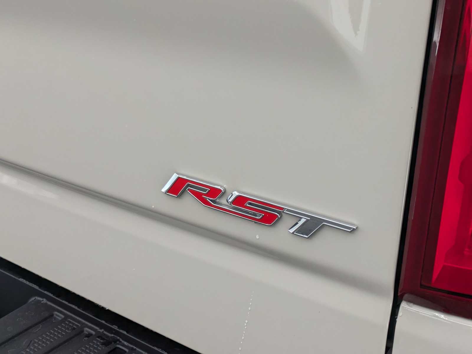 Thumbnail: 2026 Chevrolet Silverado 1500 - 11