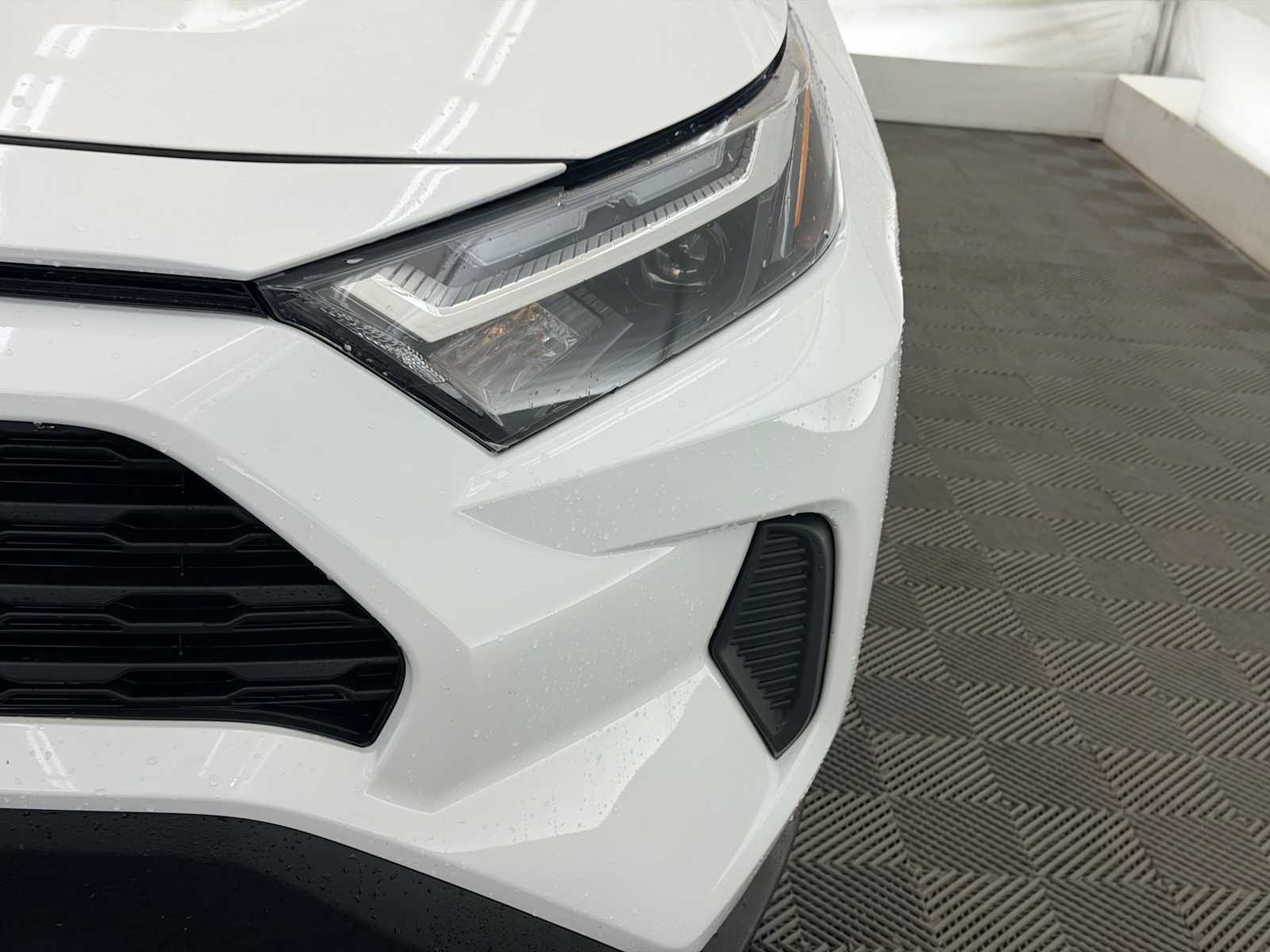 Thumbnail: 2025 Toyota RAV4 - 10