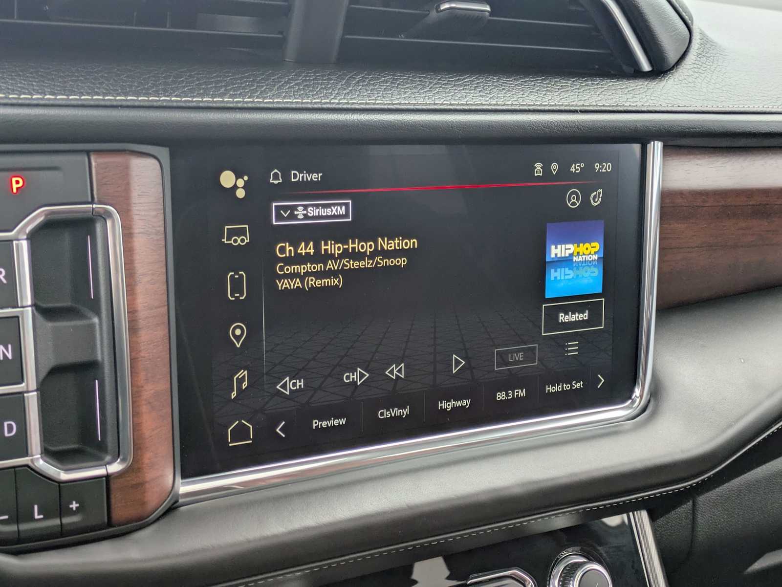 Thumbnail: 2023 GMC Yukon - 32