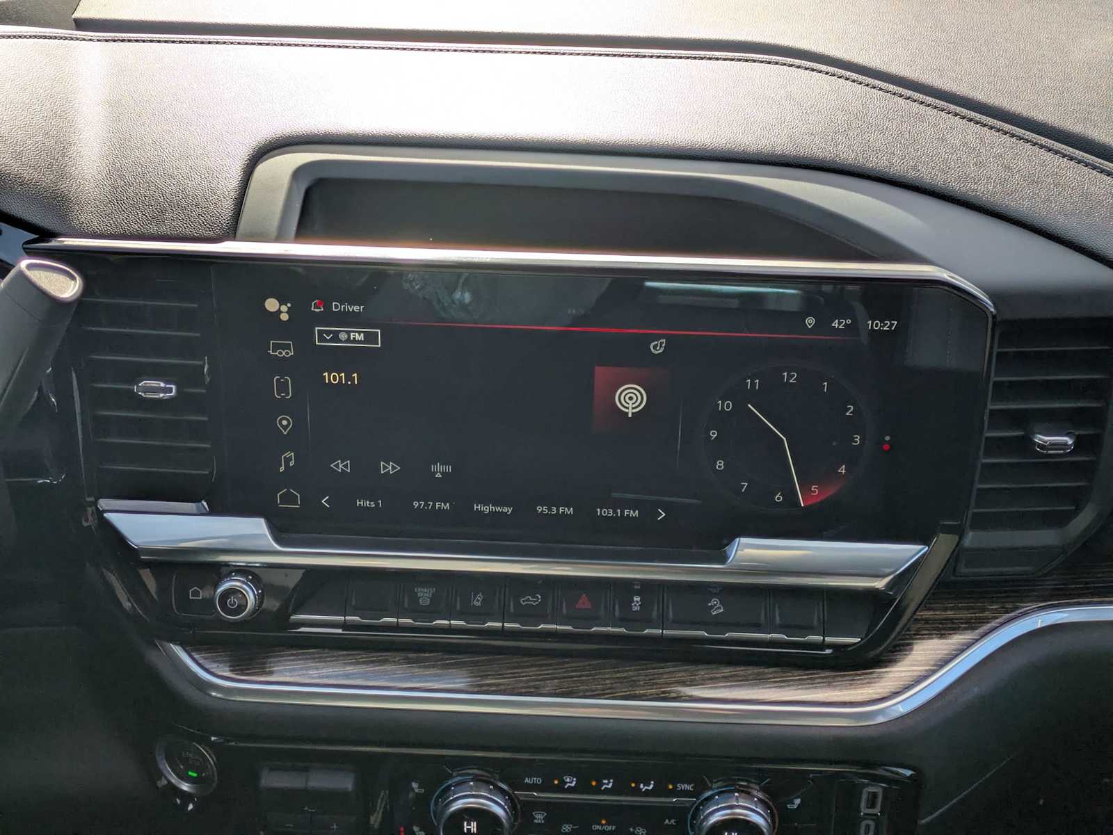 Thumbnail: 2025 GMC Sierra 3500 - 28