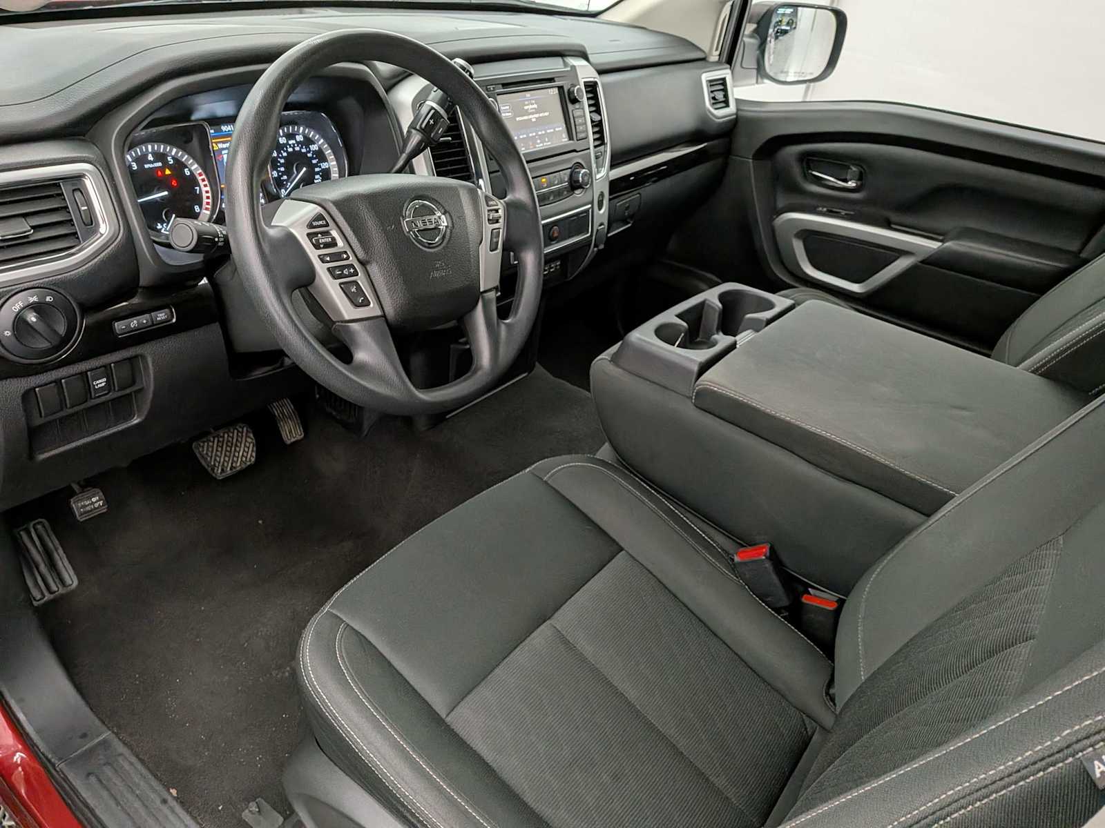 Thumbnail: 2019 Nissan Titan - 2