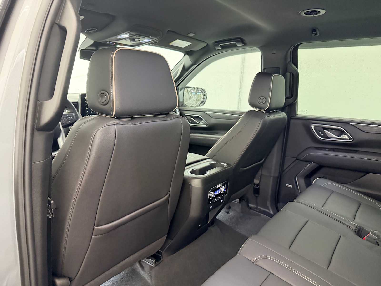 Thumbnail: 2023 GMC Yukon XL - 19