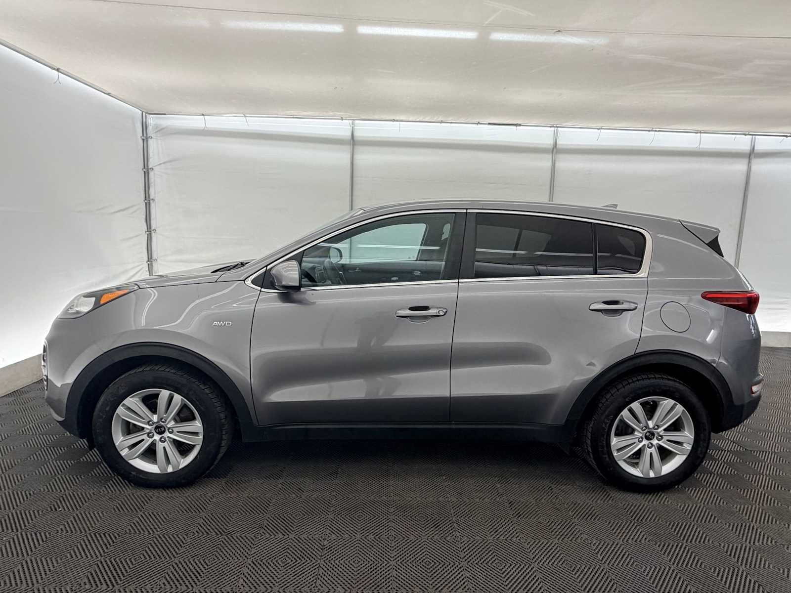 Thumbnail: 2018 Kia Sportage - 3