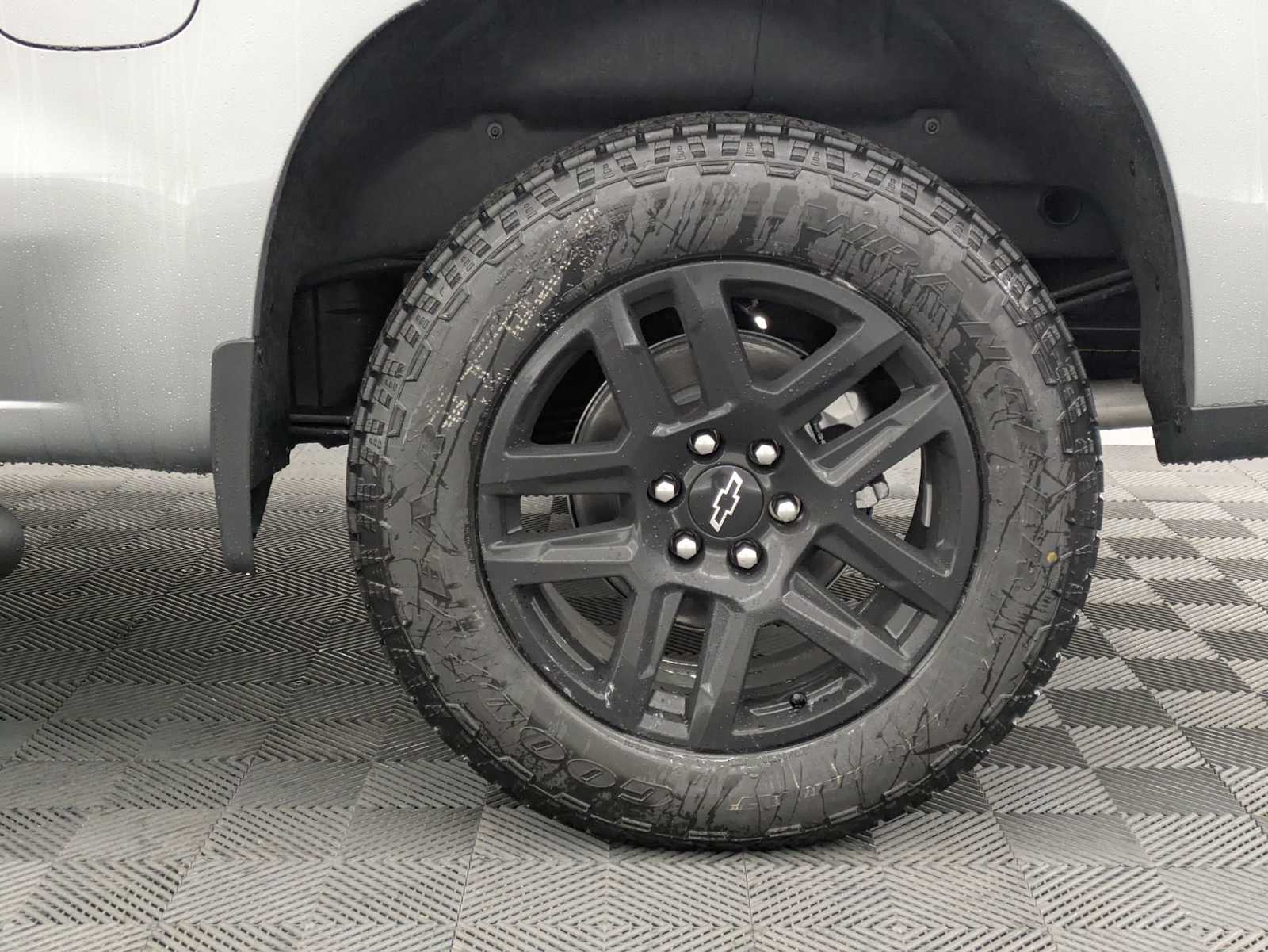 Thumbnail: 2026 Chevrolet Silverado 1500 - 15