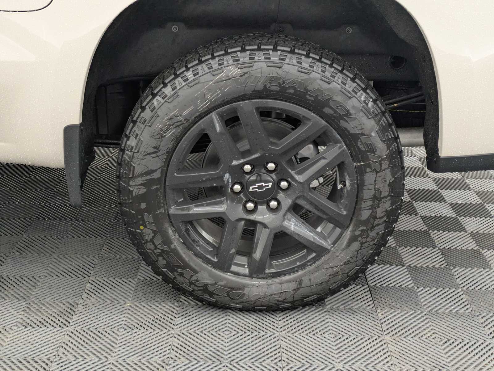 Thumbnail: 2026 Chevrolet Silverado 1500 - 16