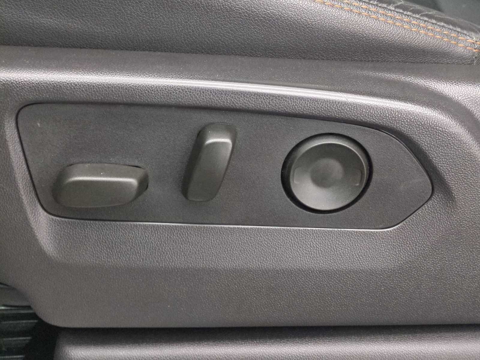 Thumbnail: 2025 GMC Sierra 1500 - 16