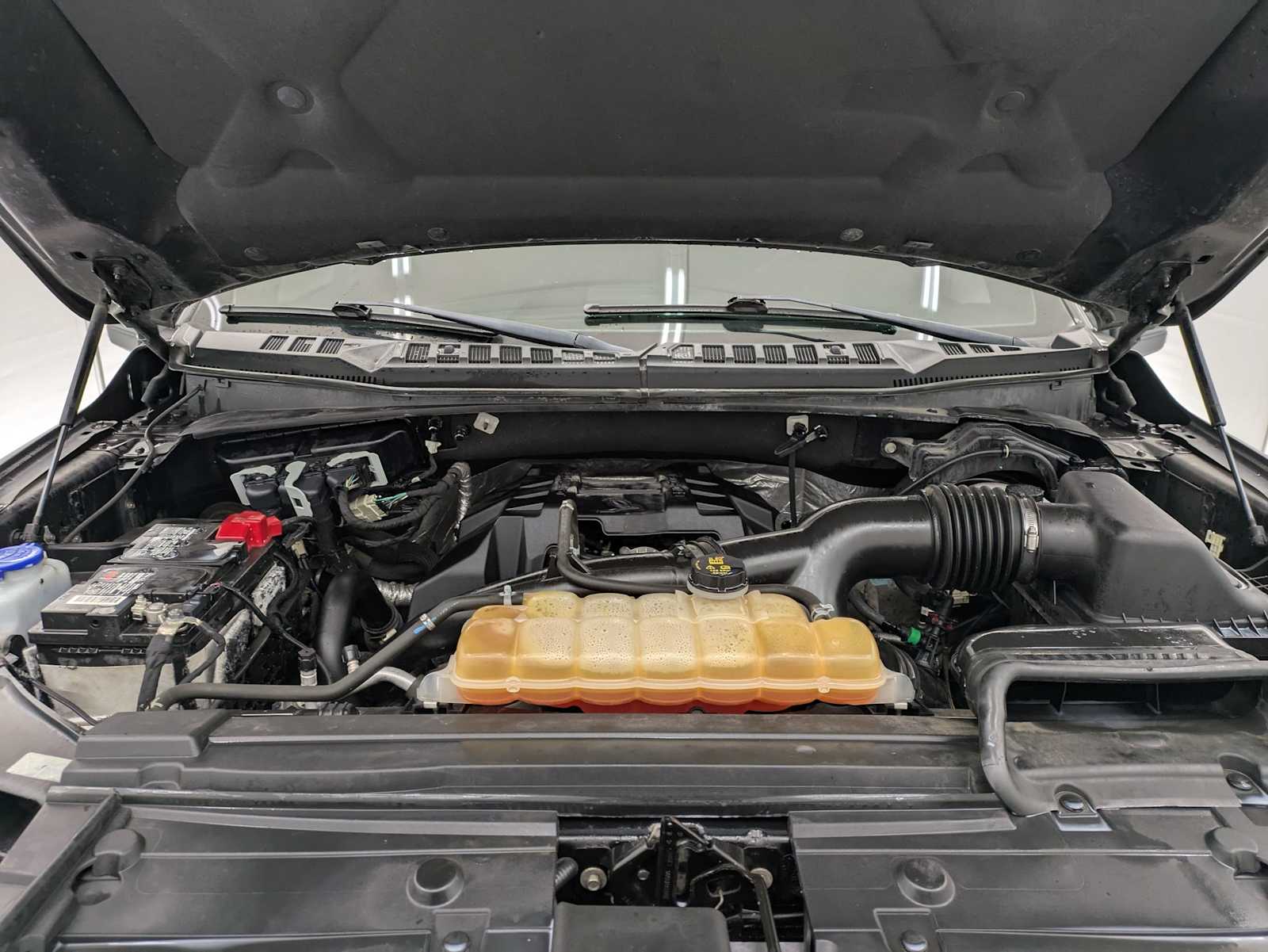 Thumbnail: 2018 Ford F-150 - 15