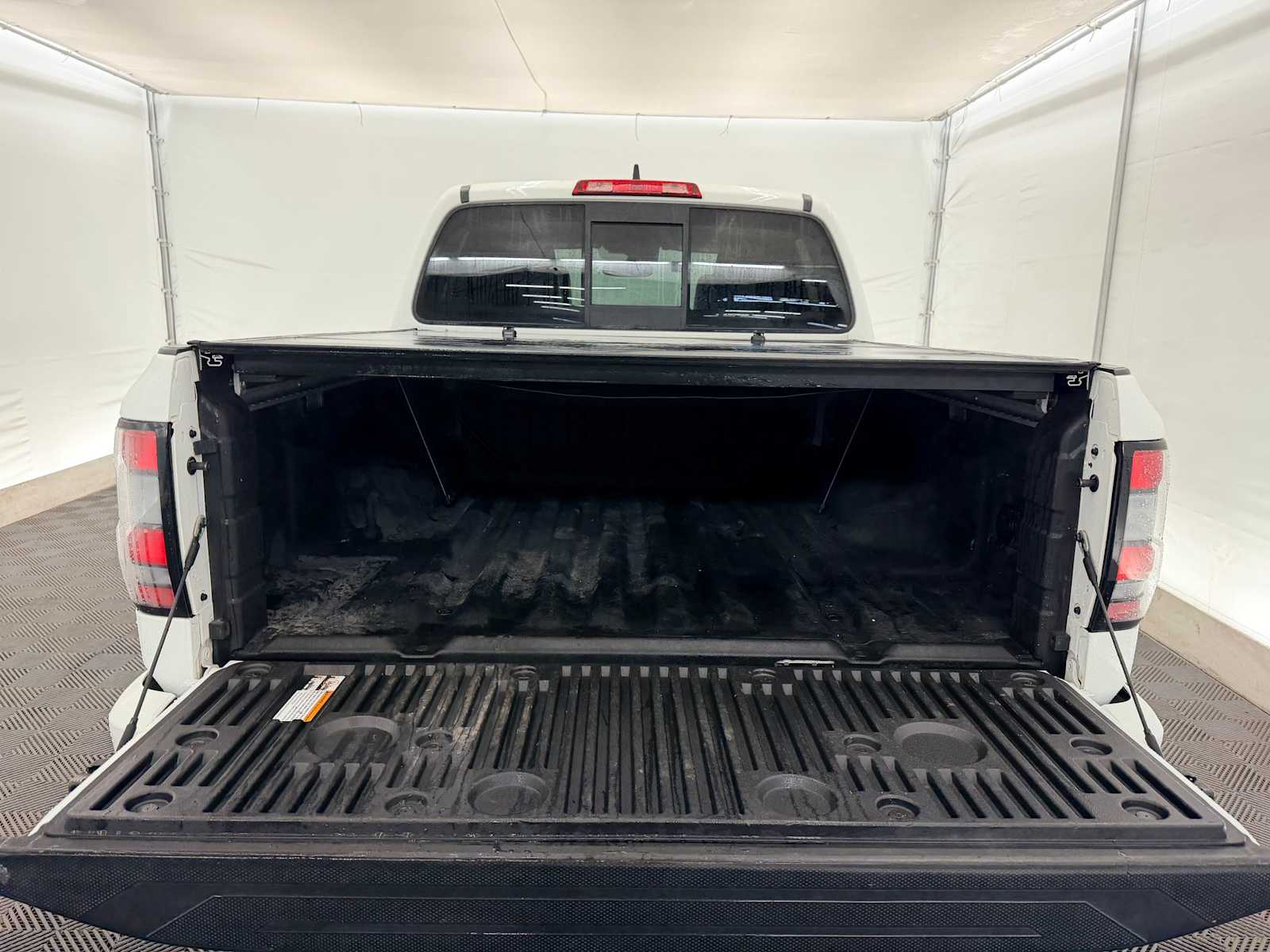 Thumbnail: 2022 Nissan Frontier - 35