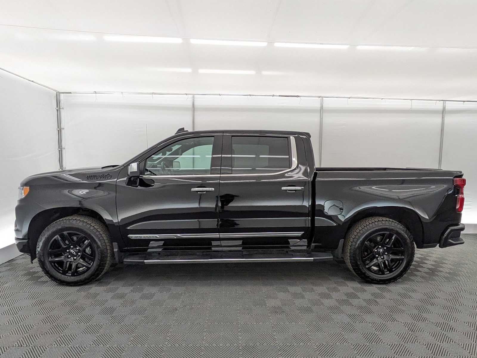 Thumbnail: 2024 Chevrolet Silverado 1500 - 3