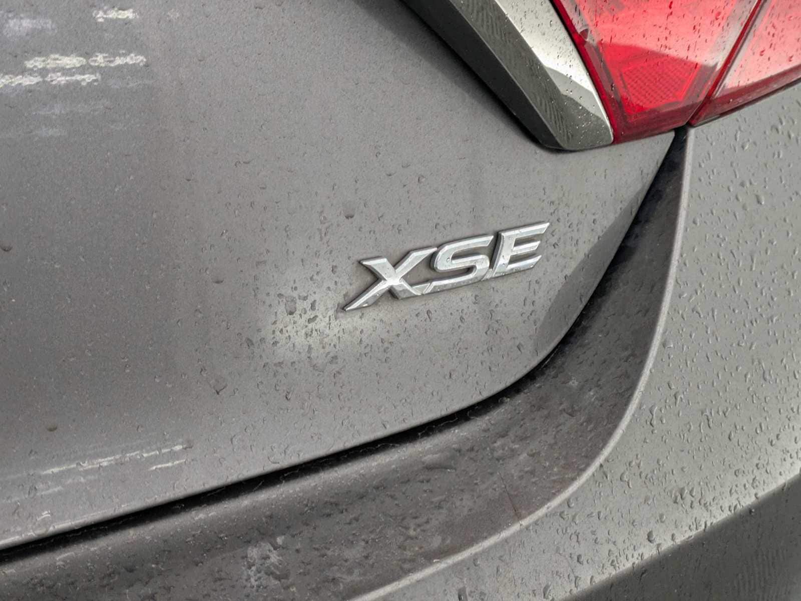 Thumbnail: 2017 Toyota Camry - 13