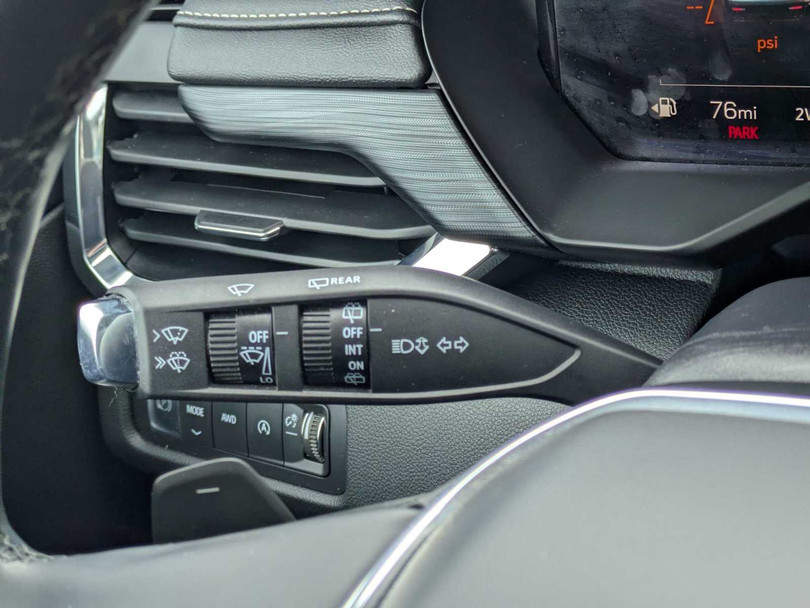 Thumbnail: 2025 GMC Acadia - 26