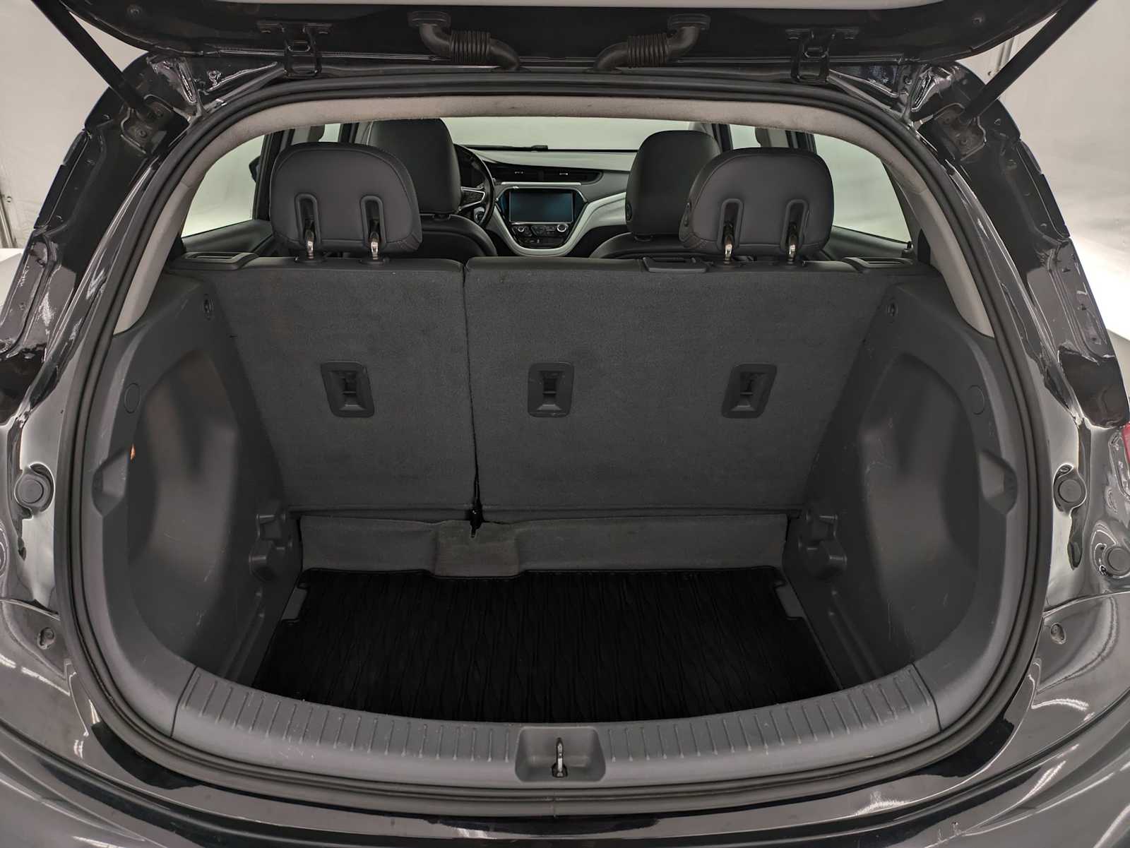 Thumbnail: 2019 Chevrolet Bolt EV - 32