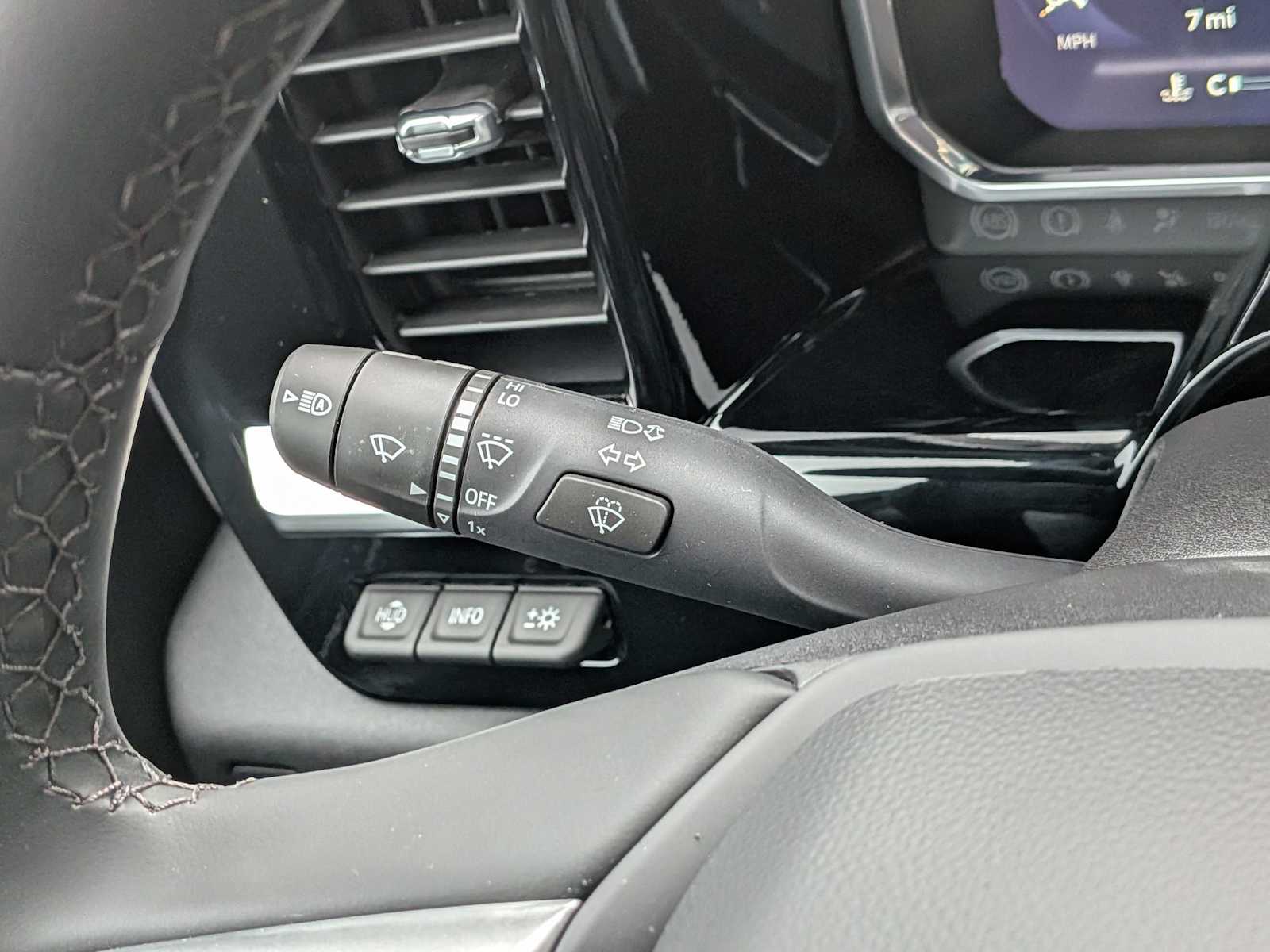 Thumbnail: 2026 Chevrolet Silverado 2500 - 30