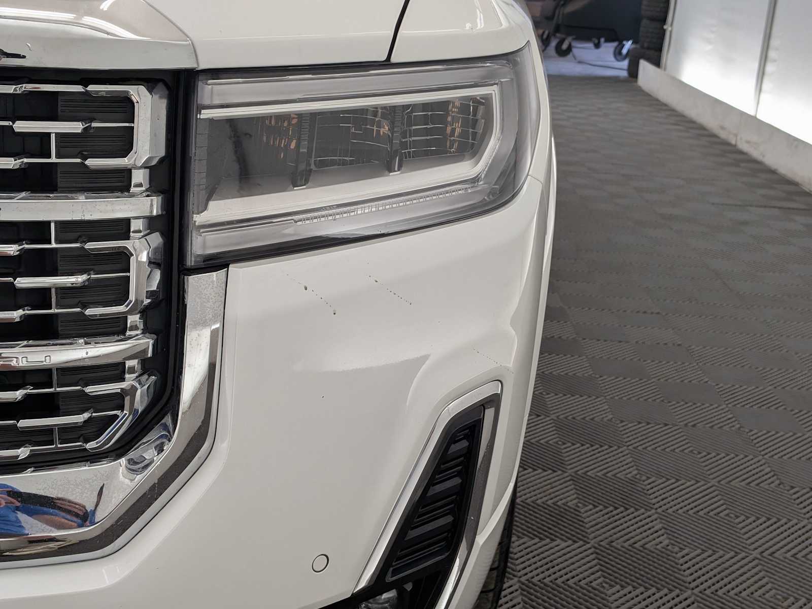 Thumbnail: 2021 GMC Acadia - 10