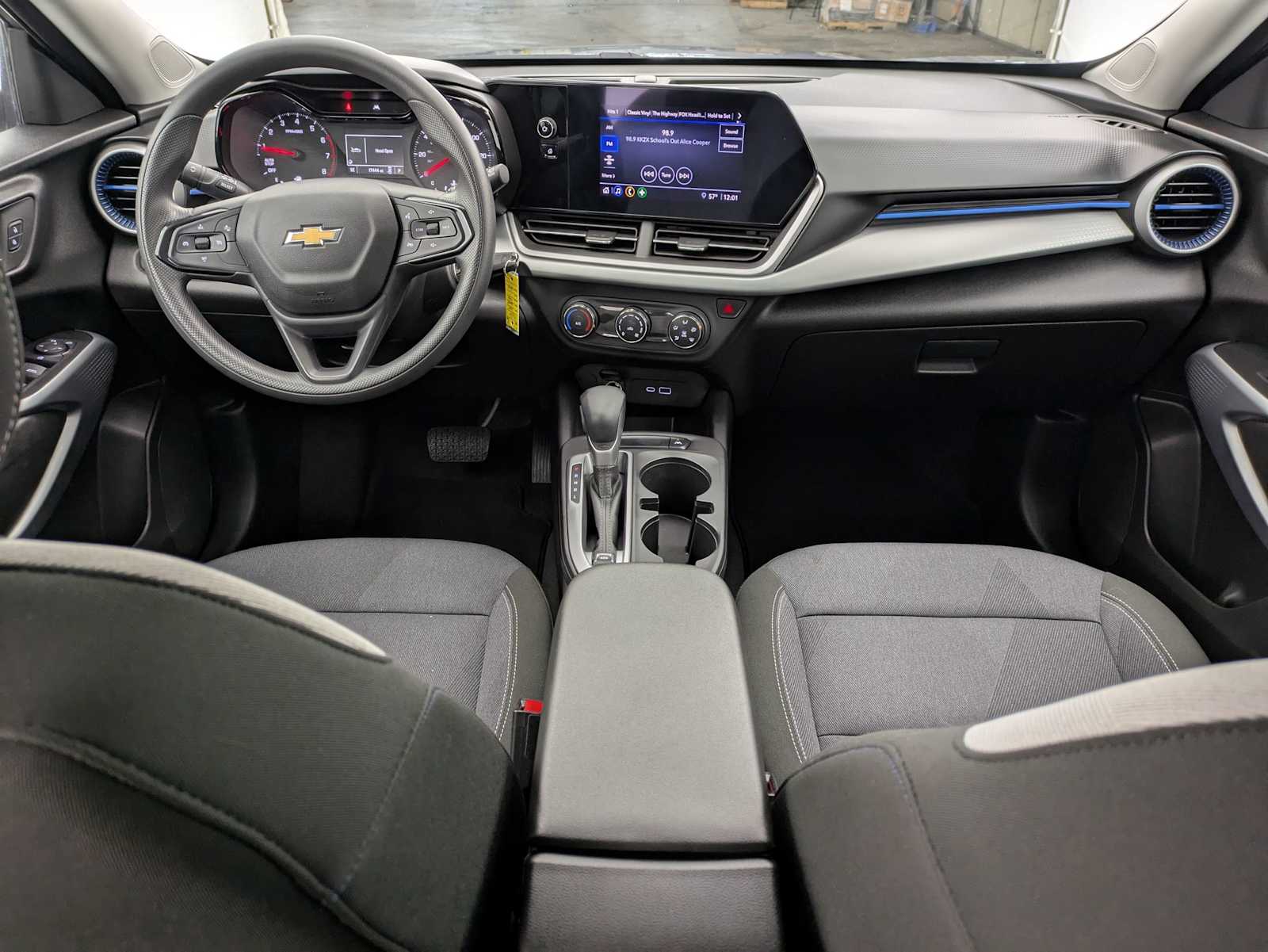 Thumbnail: 2025 Chevrolet Trax - 15