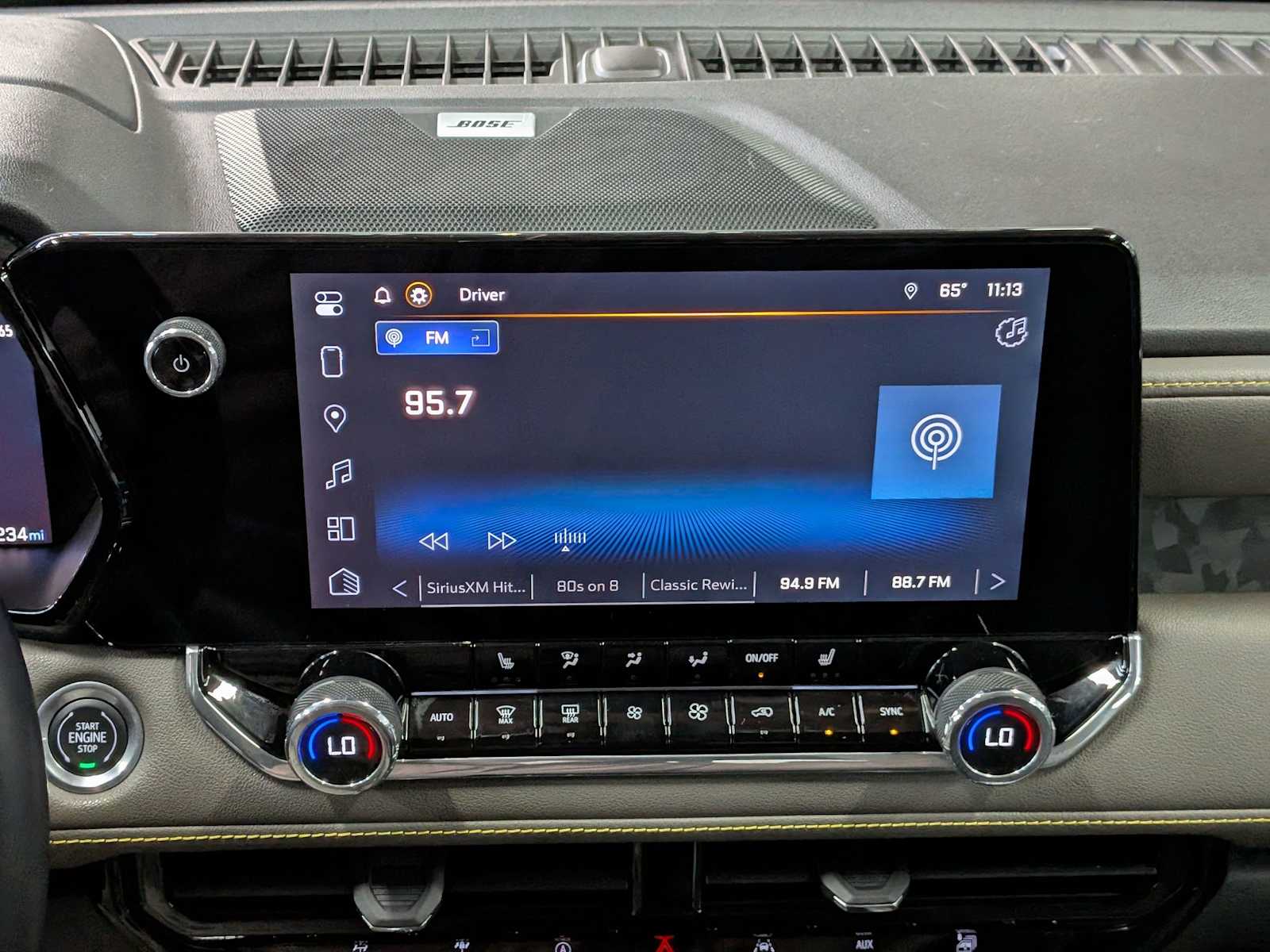 Thumbnail: 2024 Chevrolet Colorado - 30