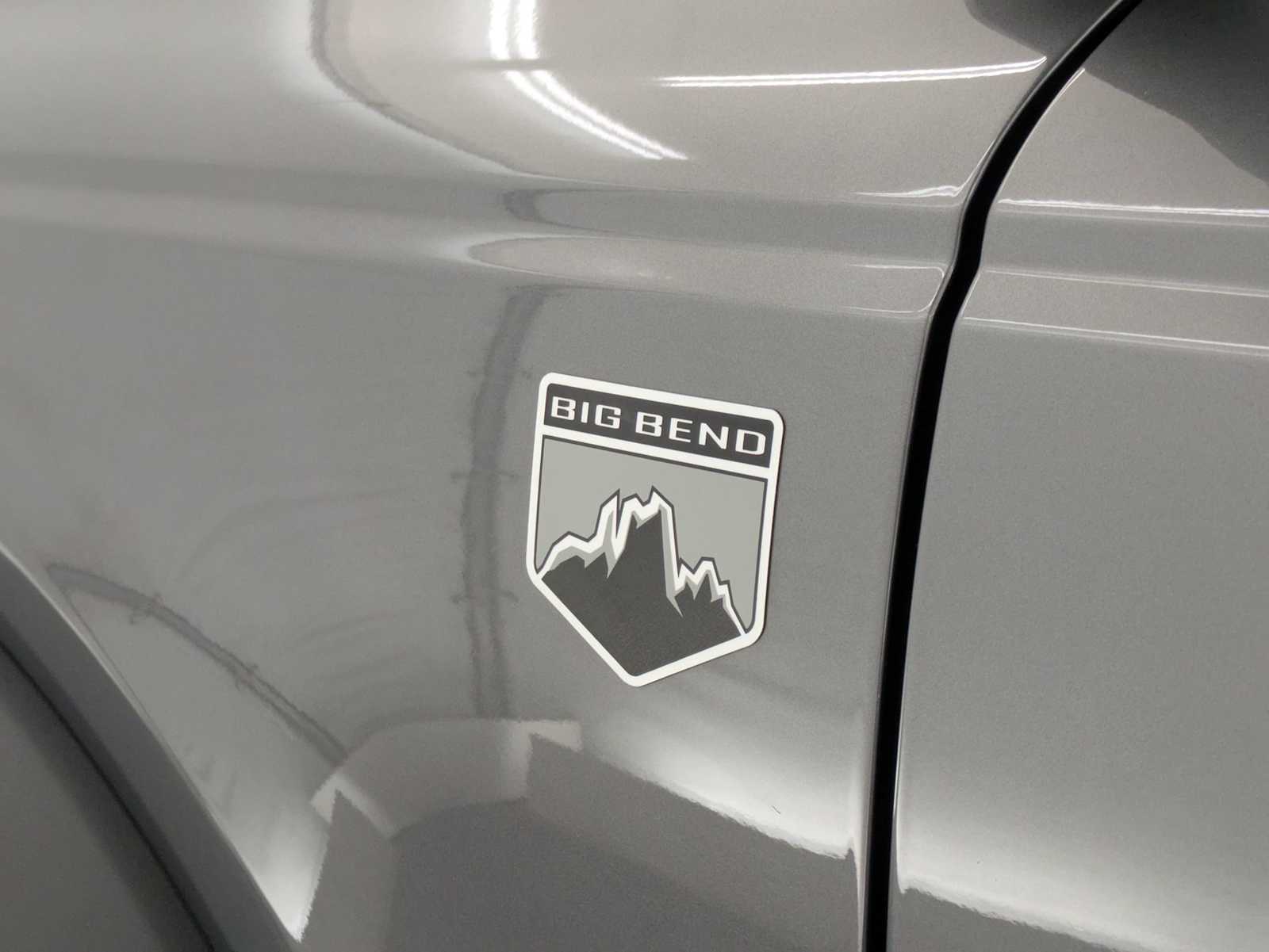 Thumbnail: 2021 Ford Bronco - 11