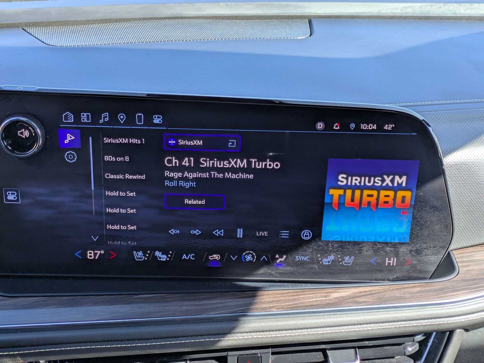 Thumbnail: 2025 Chevrolet Tahoe - 28