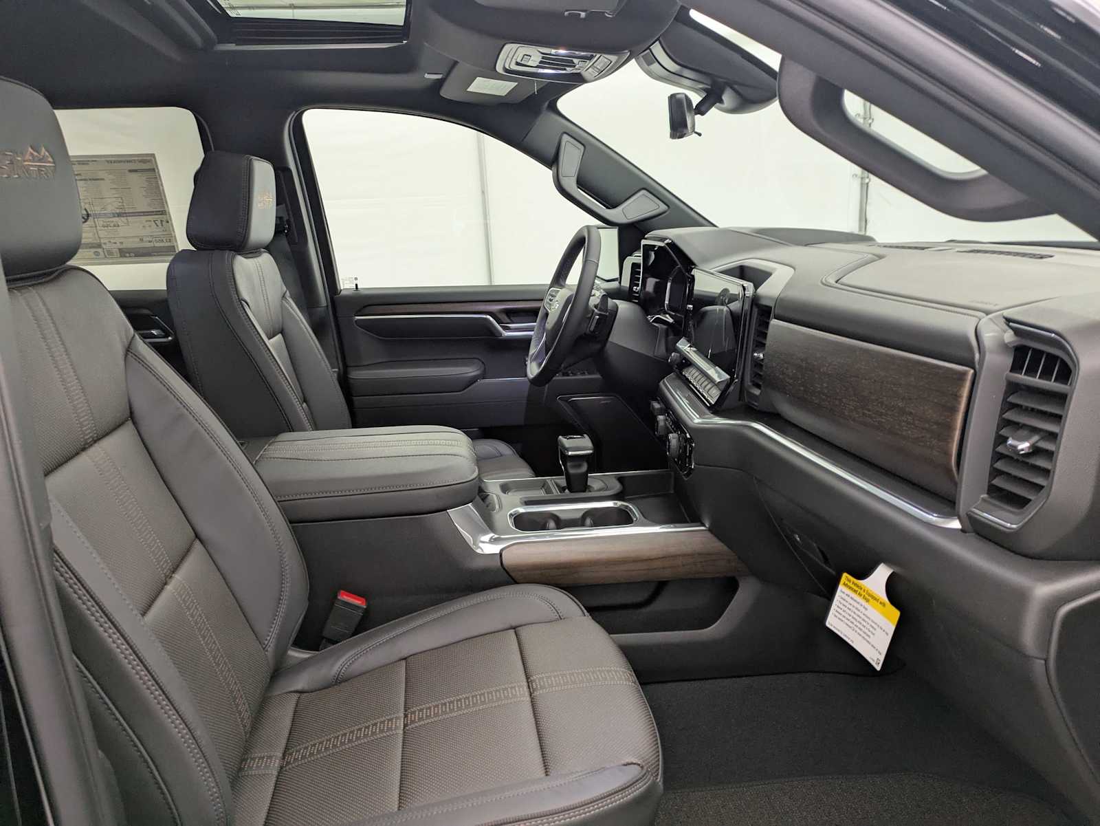 Thumbnail: 2026 Chevrolet Silverado 1500 - 24