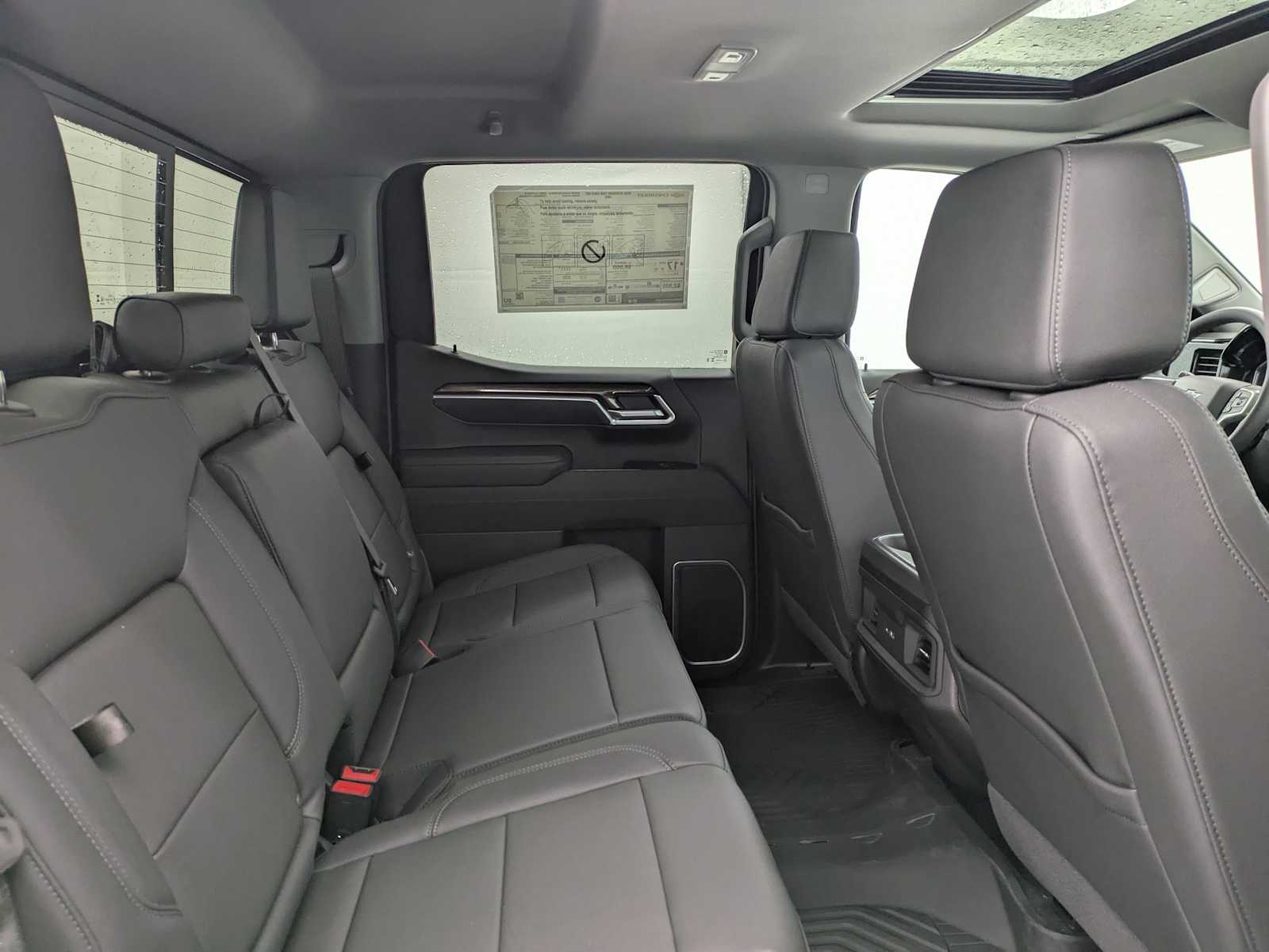 Thumbnail: 2026 Chevrolet Silverado 1500 - 23