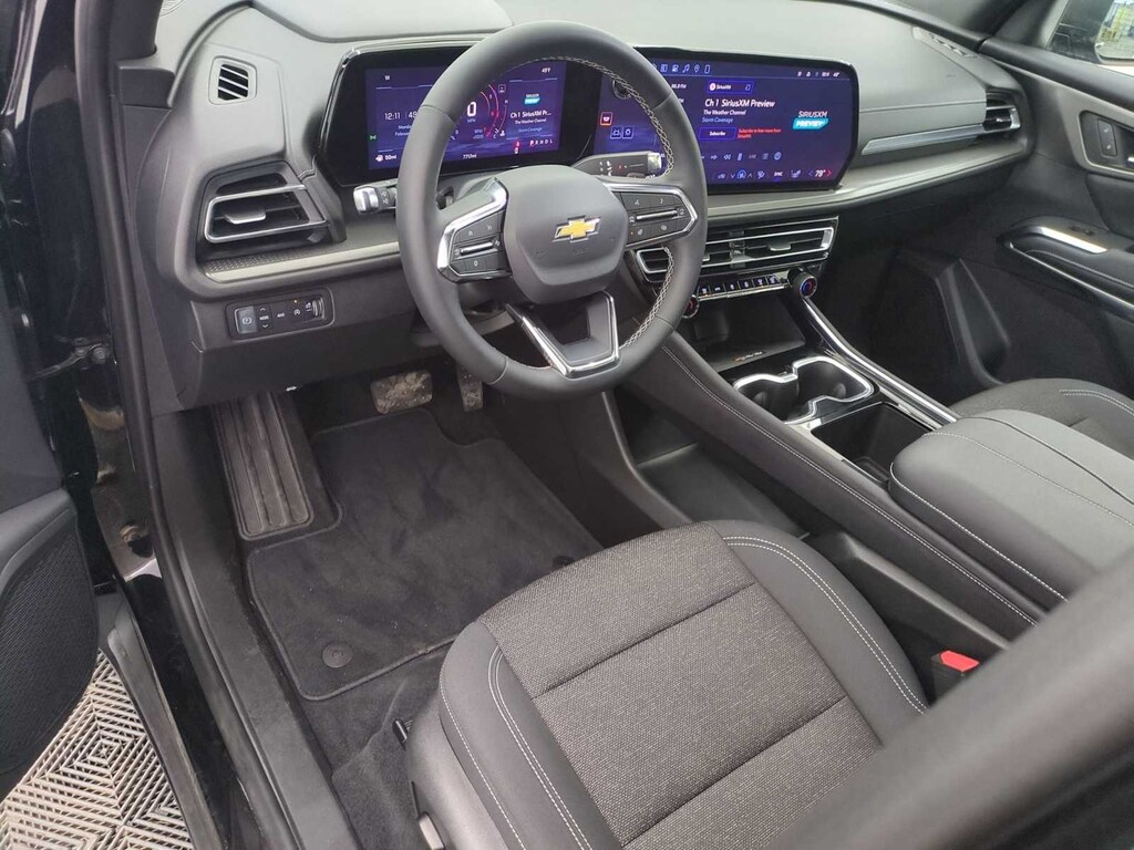 Used 2026 Chevrolet Traverse LT SUV